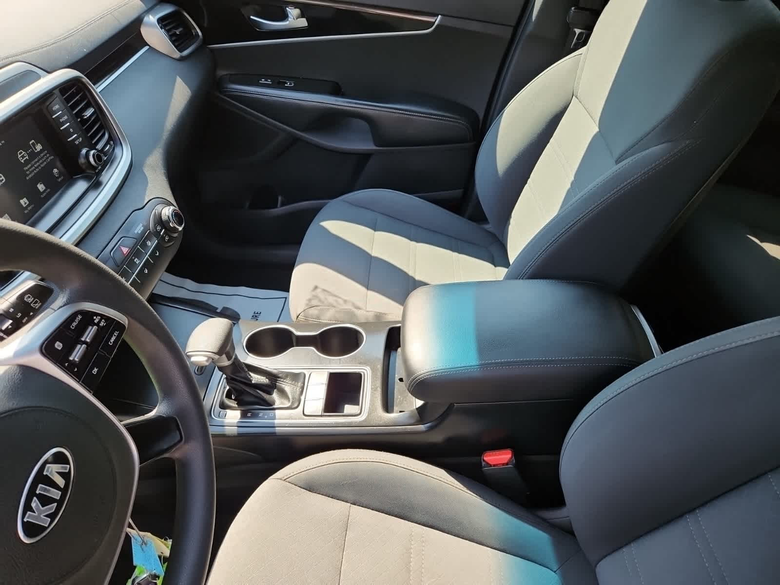 Thumbnail: 2020 Kia Sorento - 11