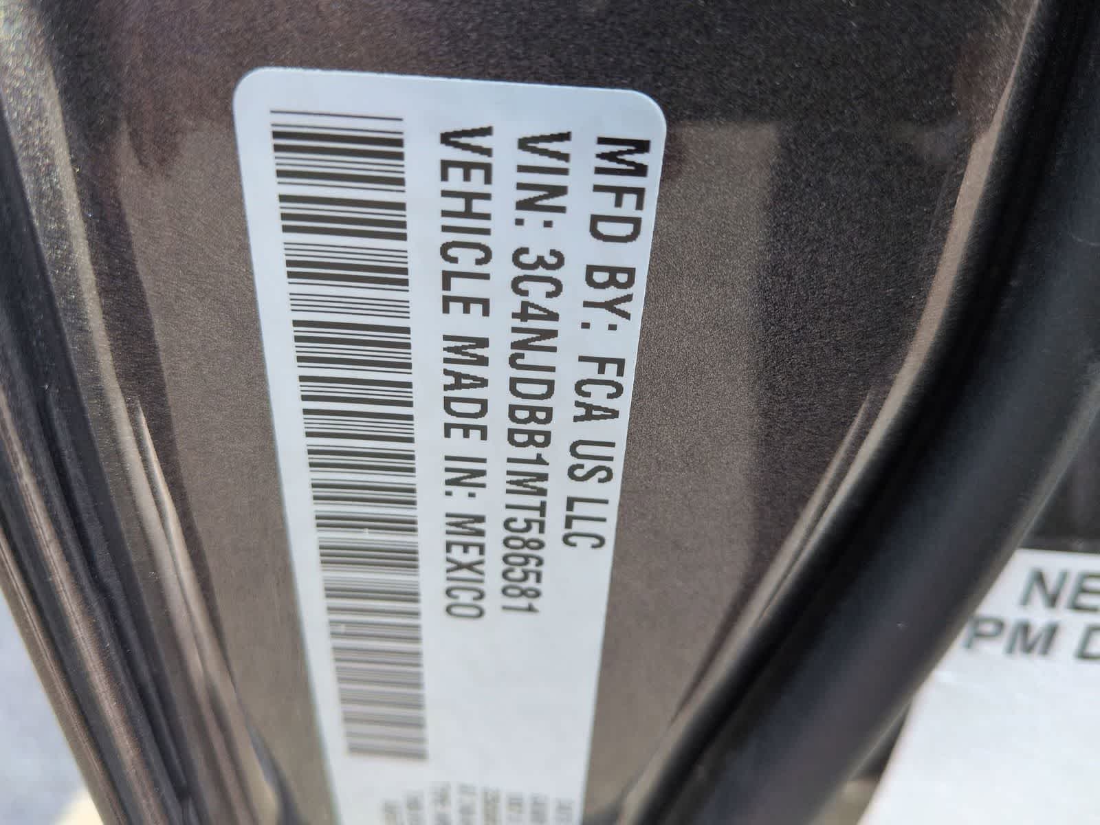 Thumbnail: 2021 Jeep Compass - 33