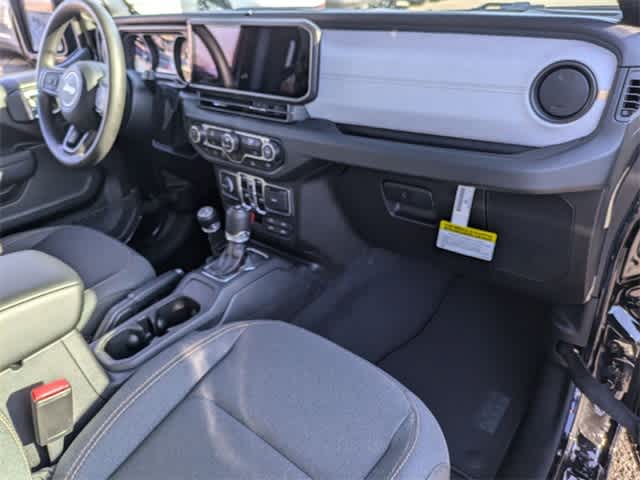 Thumbnail: 2025 Jeep Wrangler - 22
