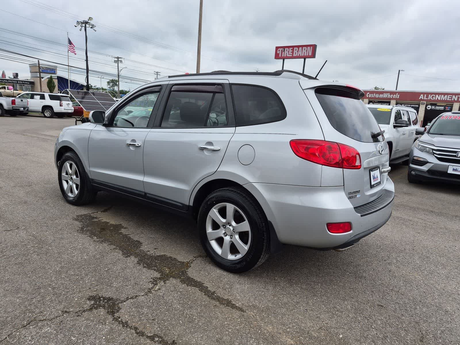 Thumbnail: 2009 Hyundai Santa Fe - 6