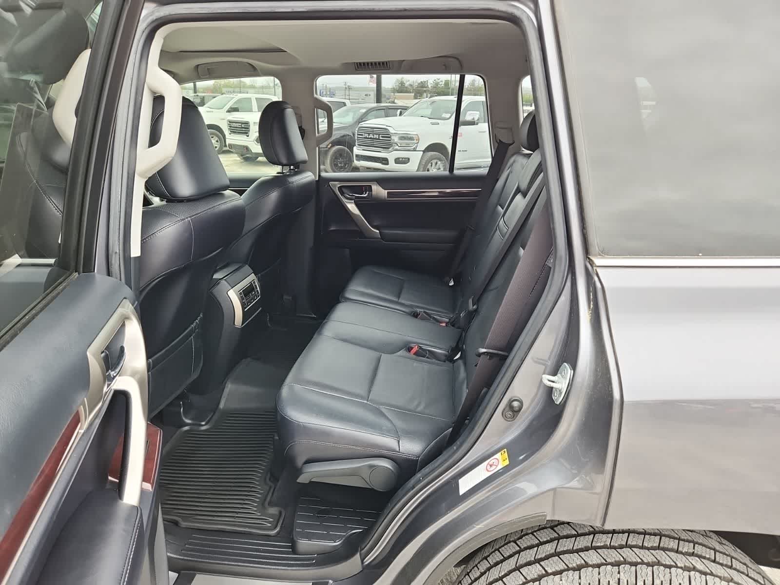 Thumbnail: 2018 Lexus GX - 27