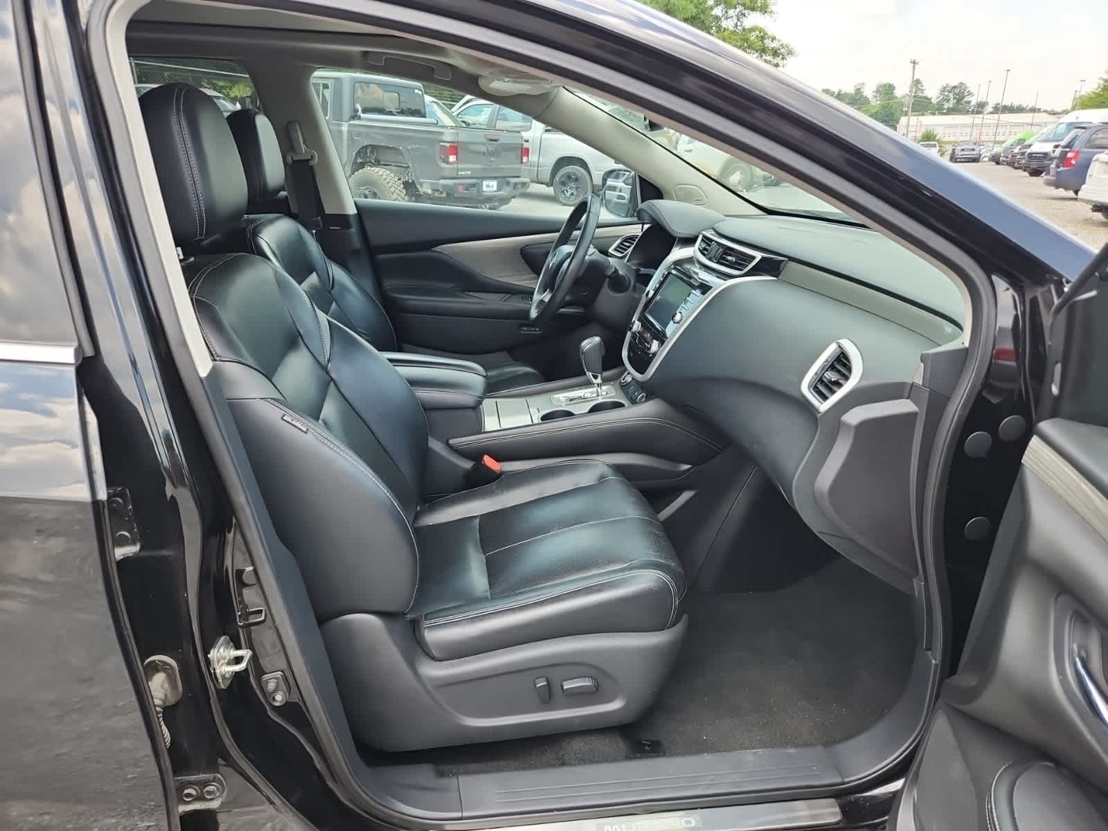 Thumbnail: 2015 Nissan Murano - 21