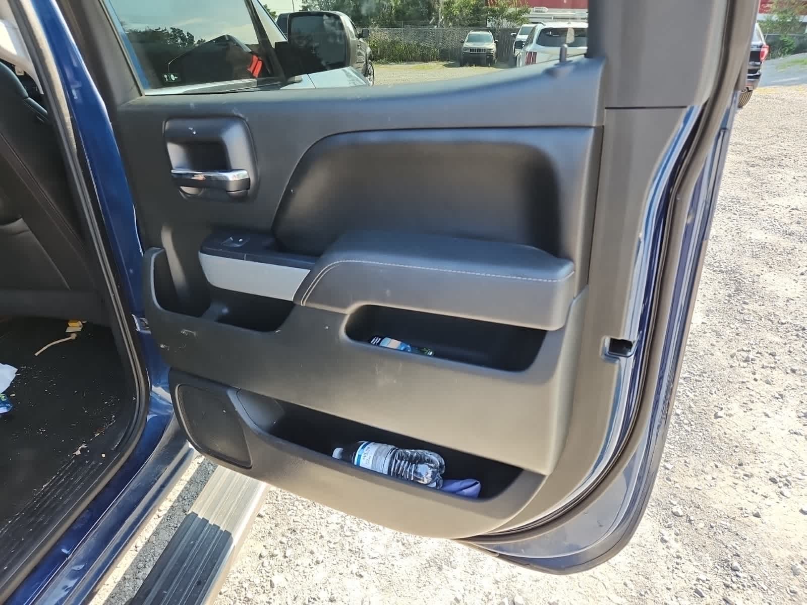 Thumbnail: 2017 Chevrolet Silverado 1500 - 24