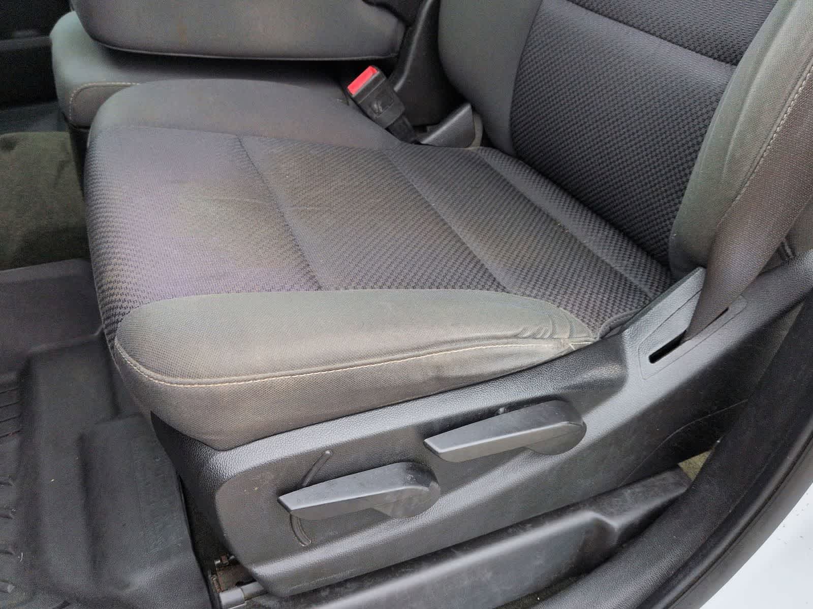 Thumbnail: 2017 Chevrolet Silverado 2500 - 16