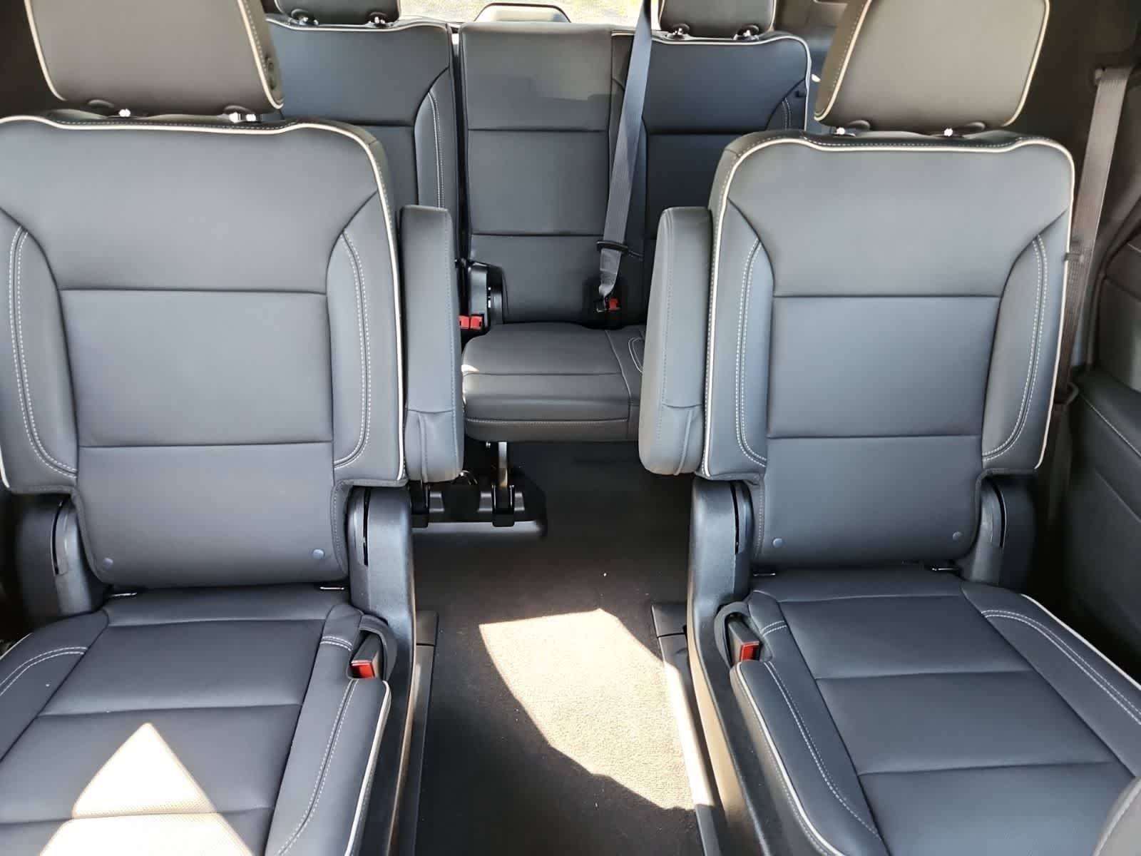 Thumbnail: 2023 GMC Yukon - 24