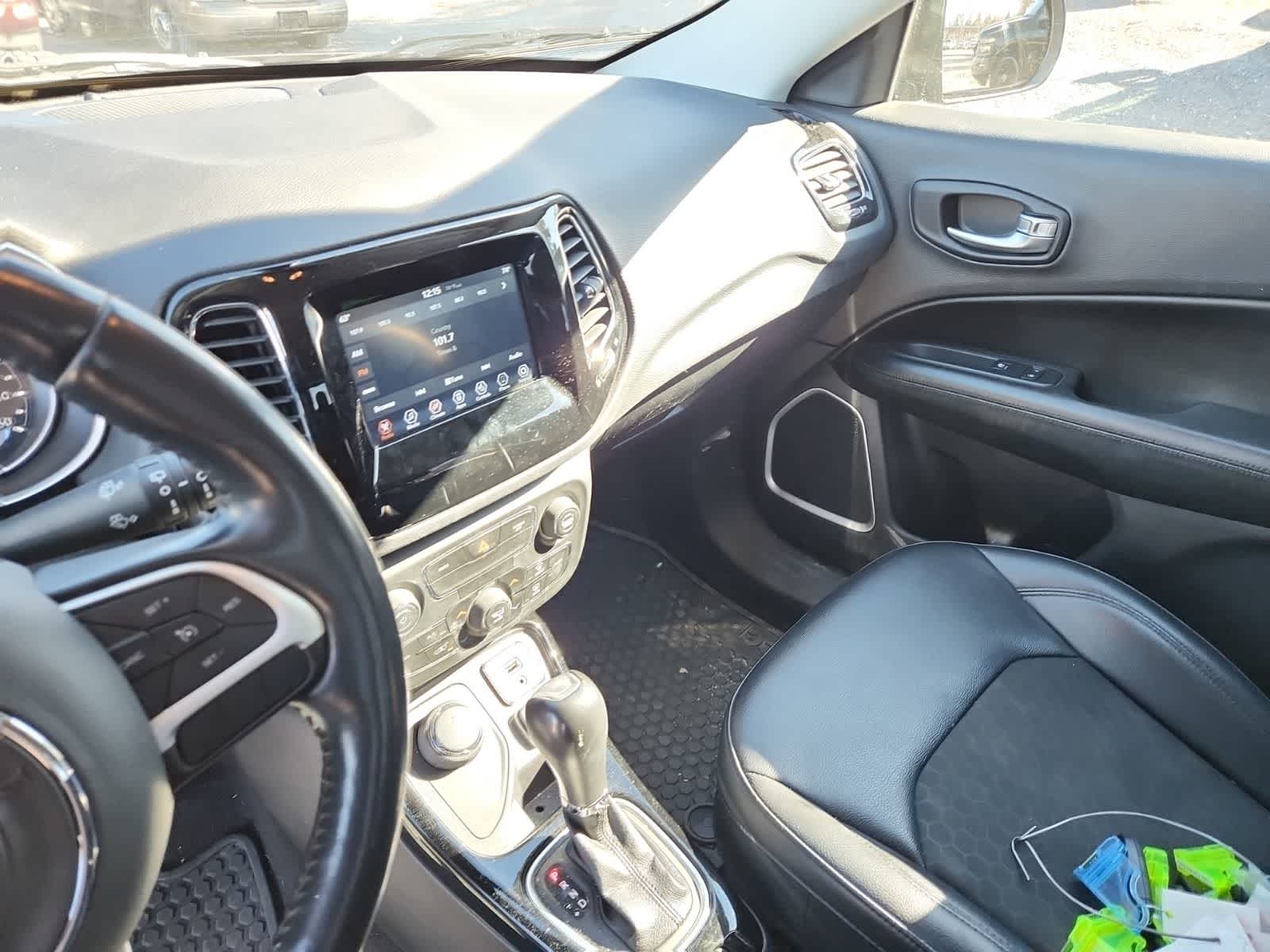 Thumbnail: 2021 Jeep Compass - 10