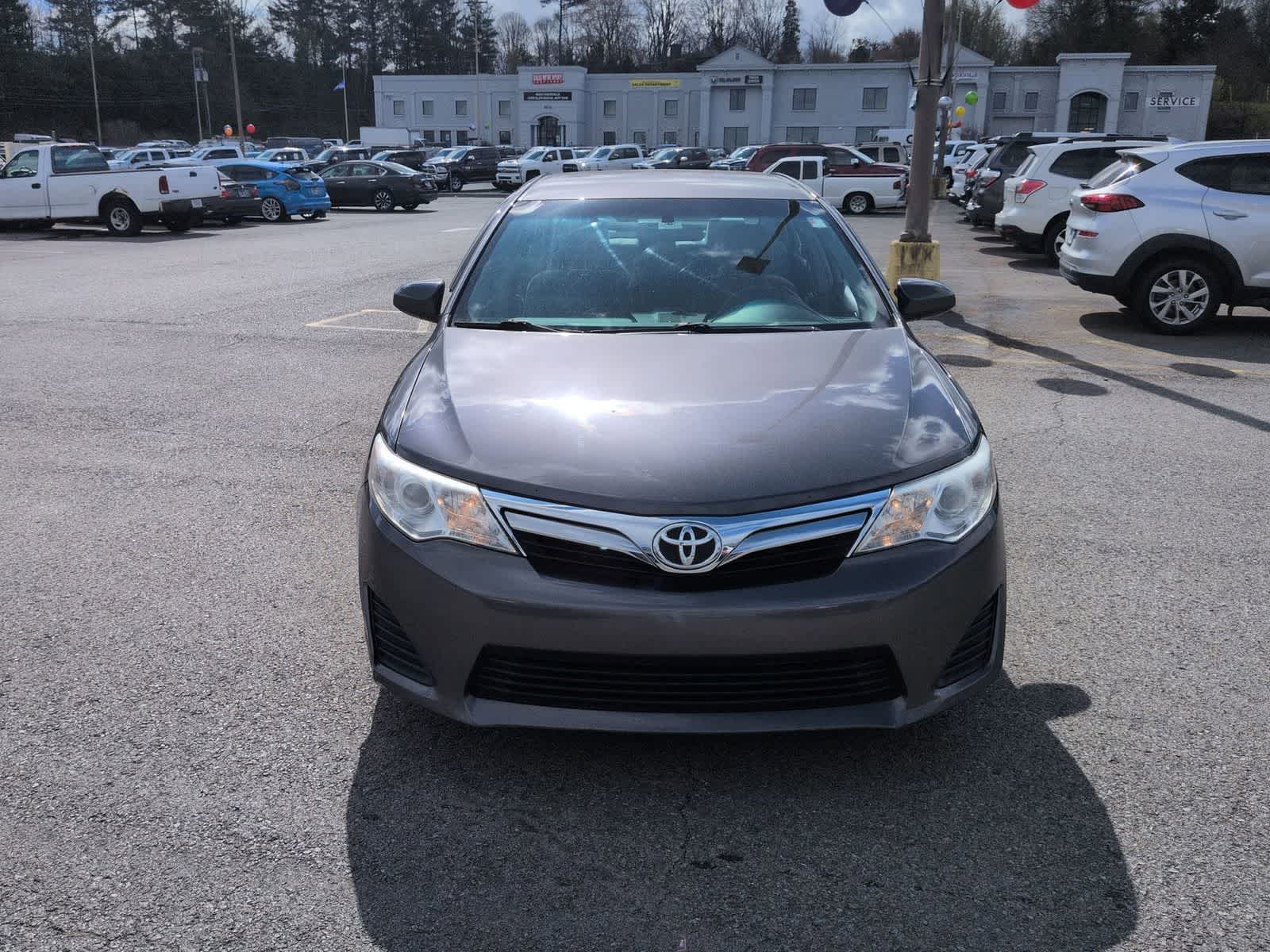 Thumbnail: 2014 Toyota Camry - 3