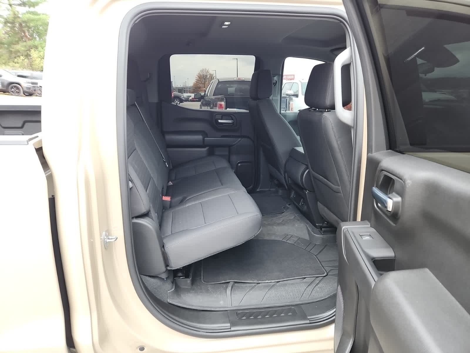 Thumbnail: 2022 Chevrolet Silverado 1500 - 23