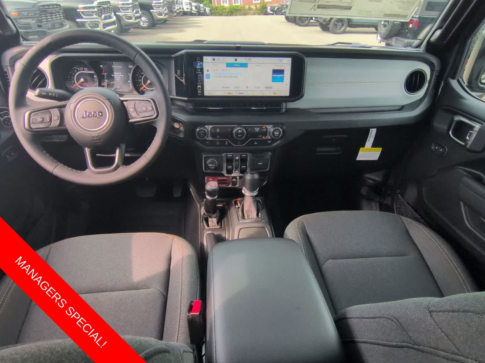 Thumbnail: 2025 Jeep Gladiator - 14