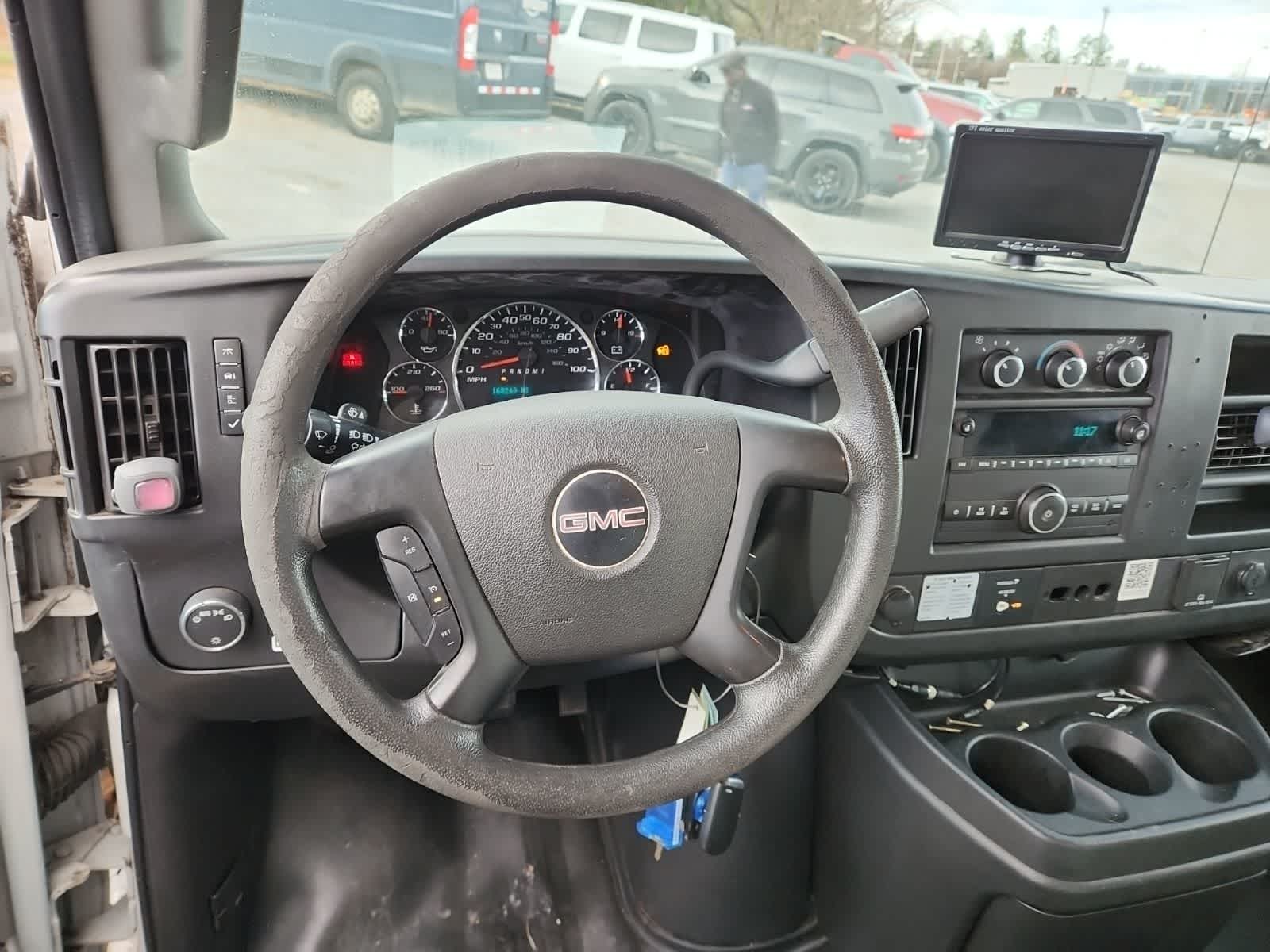 Thumbnail: 2016 GMC Savana - 11