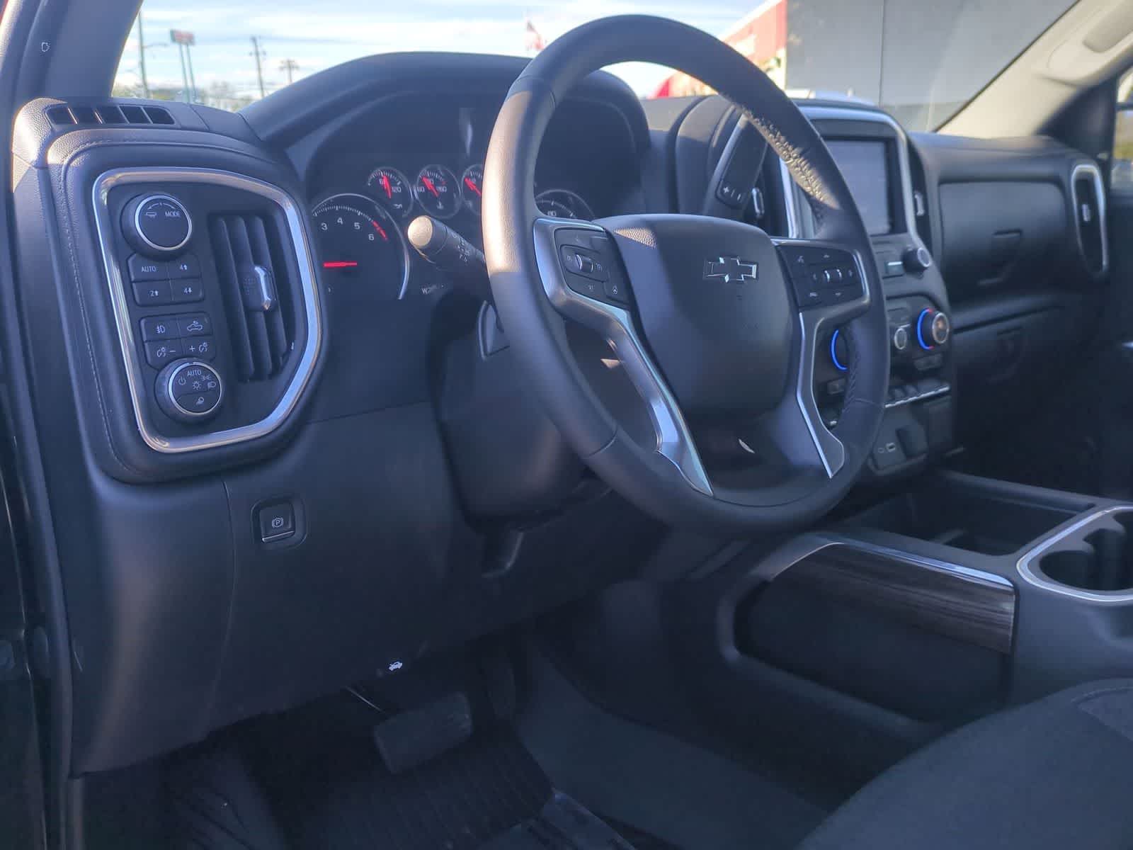 Thumbnail: 2022 Chevrolet Silverado 1500 - 10