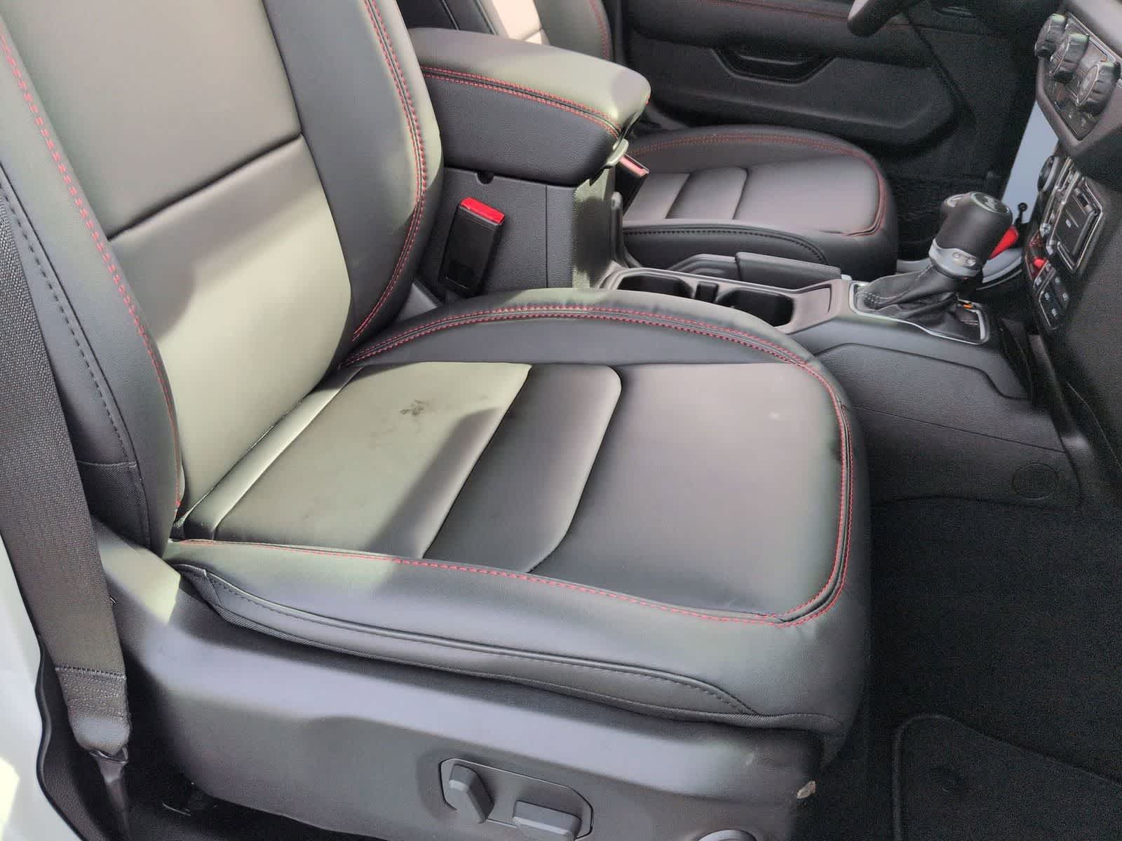 Thumbnail: 2026 Jeep Wrangler - 20