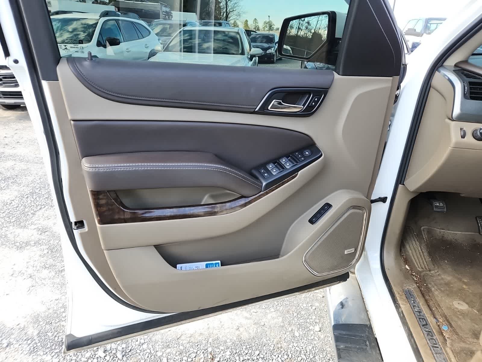 Thumbnail: 2019 Chevrolet Tahoe - 15