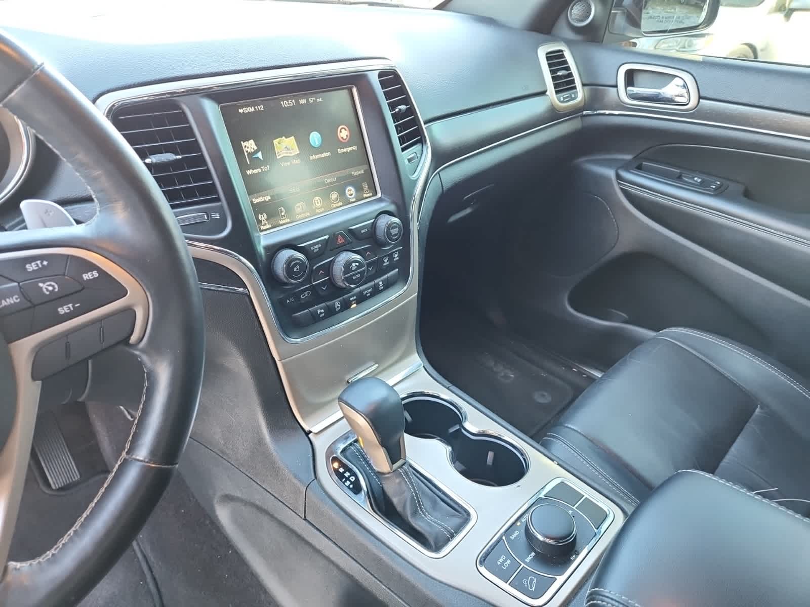 Thumbnail: 2016 Jeep Grand Cherokee - 10