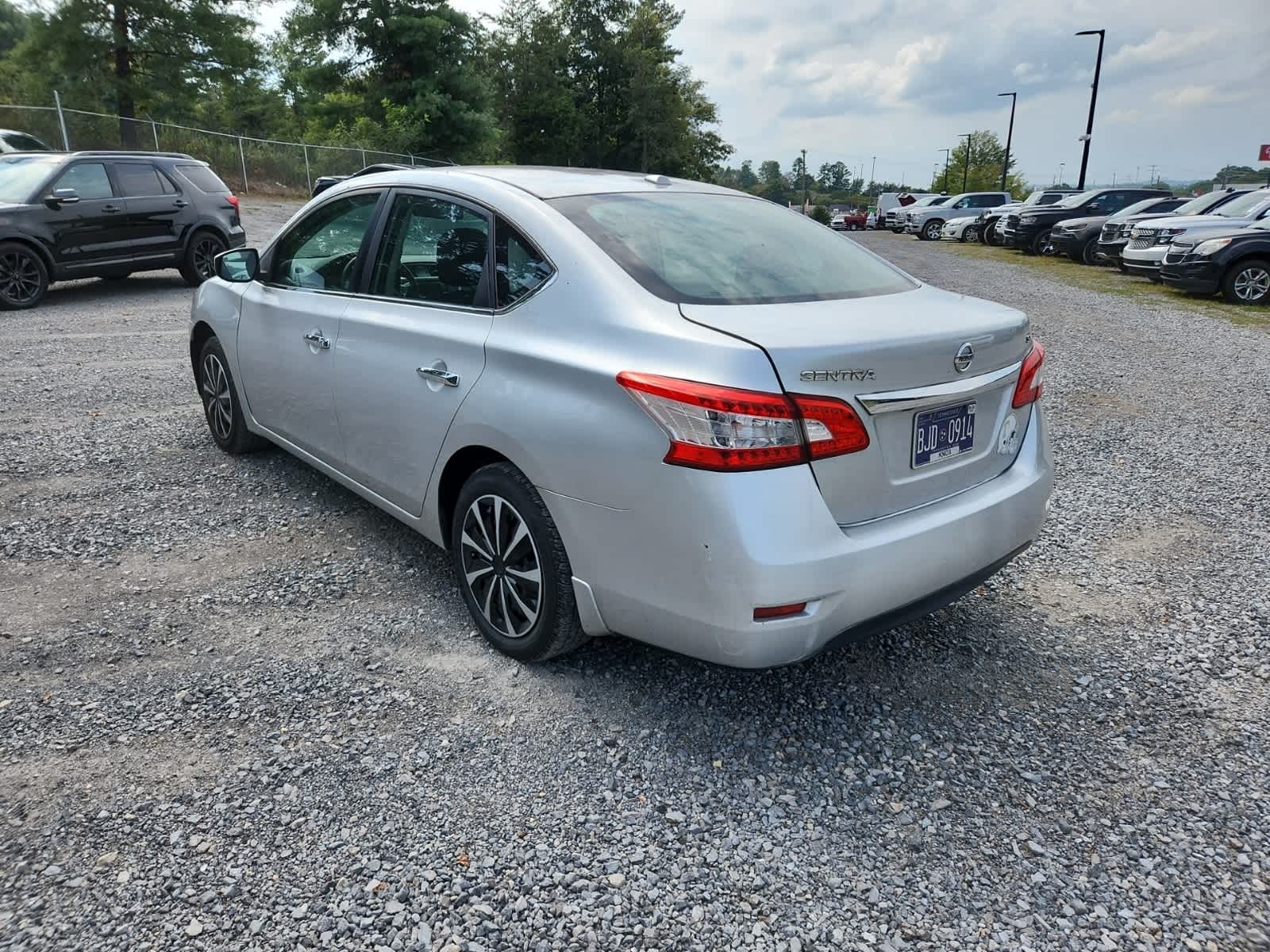 Thumbnail: 2015 Nissan Sentra - 3