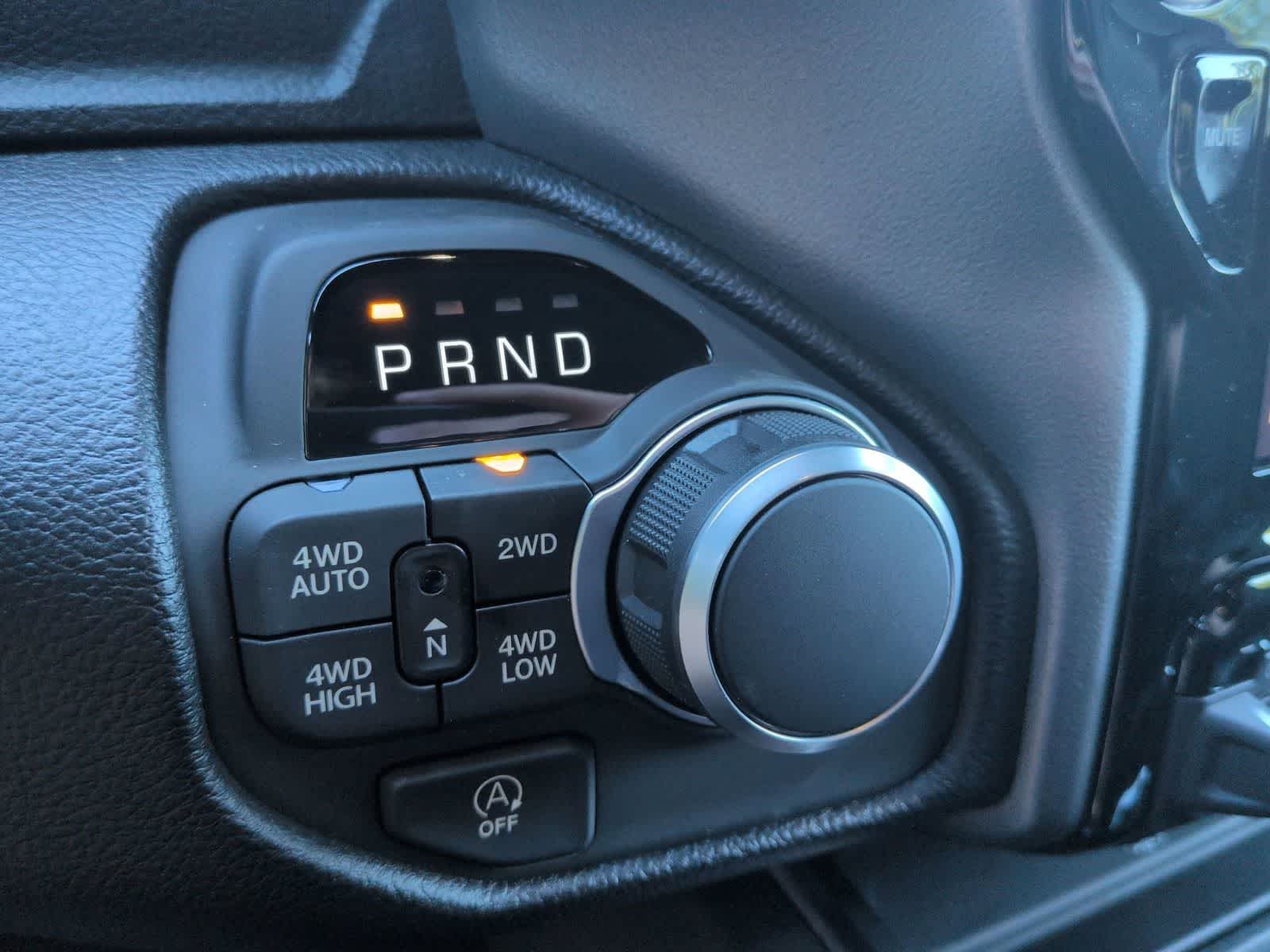 Thumbnail: 2026 RAM 1500 - 32