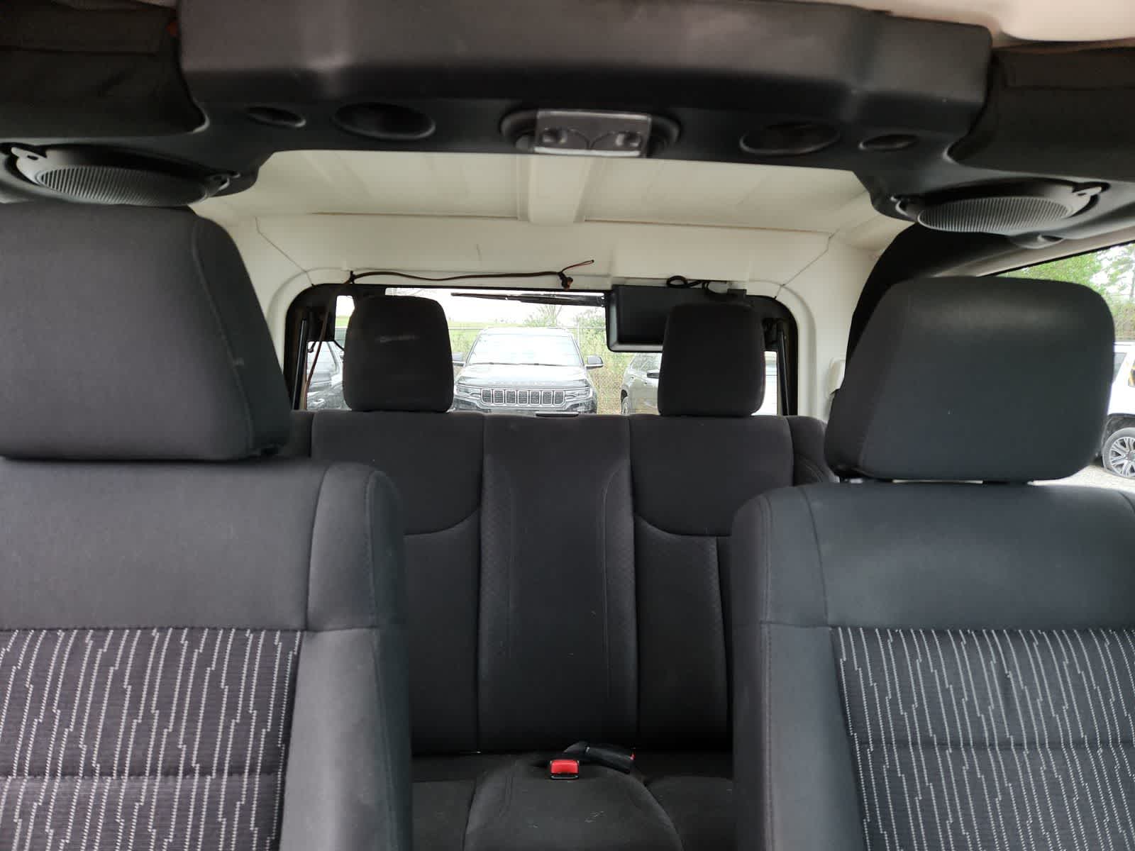 Thumbnail: 2012 Jeep Wrangler - 19