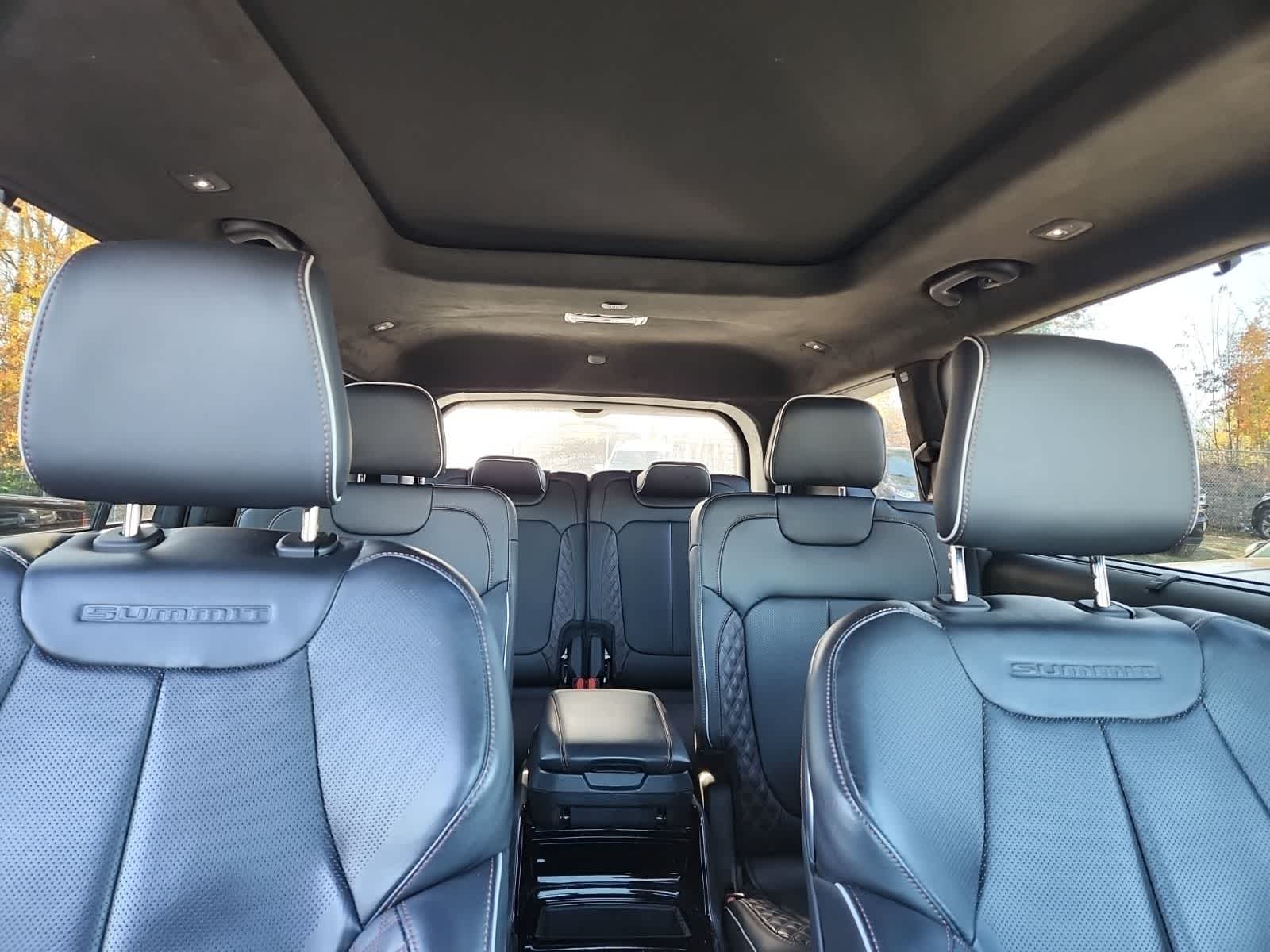 Thumbnail: 2021 Jeep Grand Cherokee L - 19