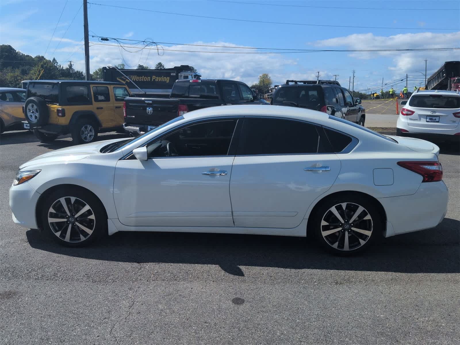 Thumbnail: 2016 Nissan Altima - 5