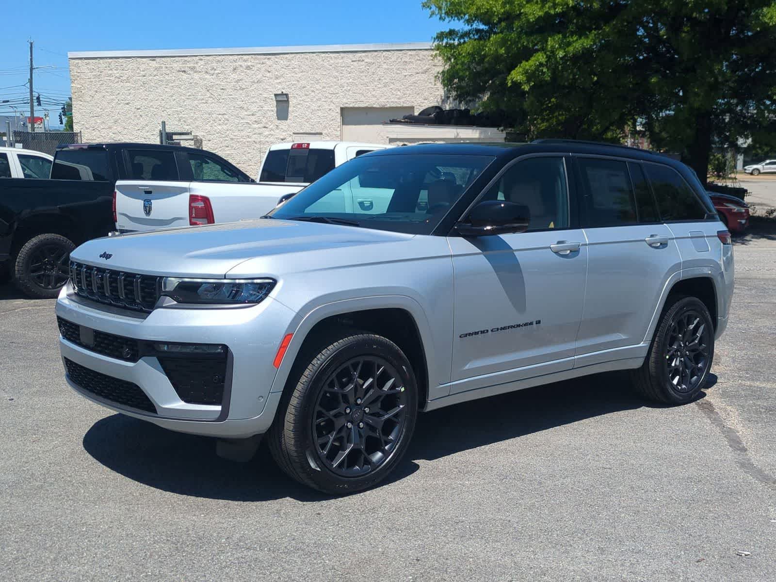 Thumbnail: 2026 Jeep Grand Cherokee - 5