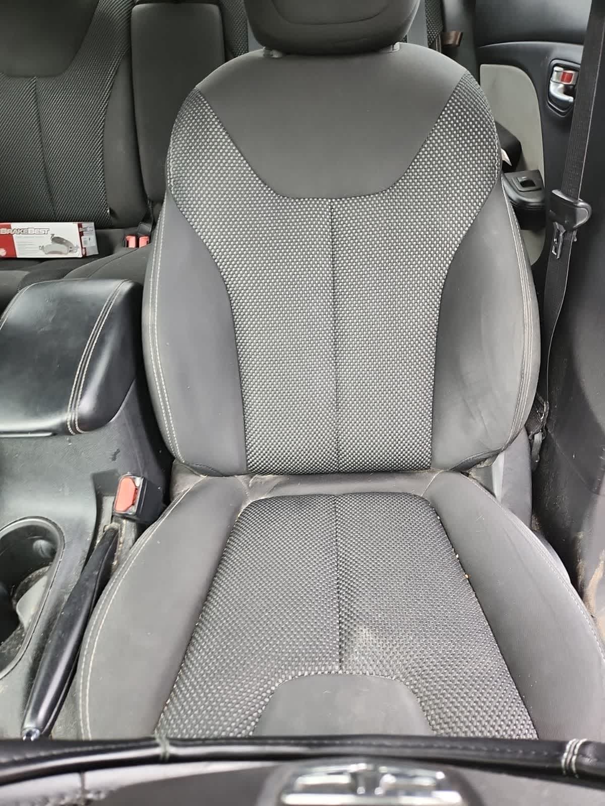 Thumbnail: 2016 Dodge Dart - 14