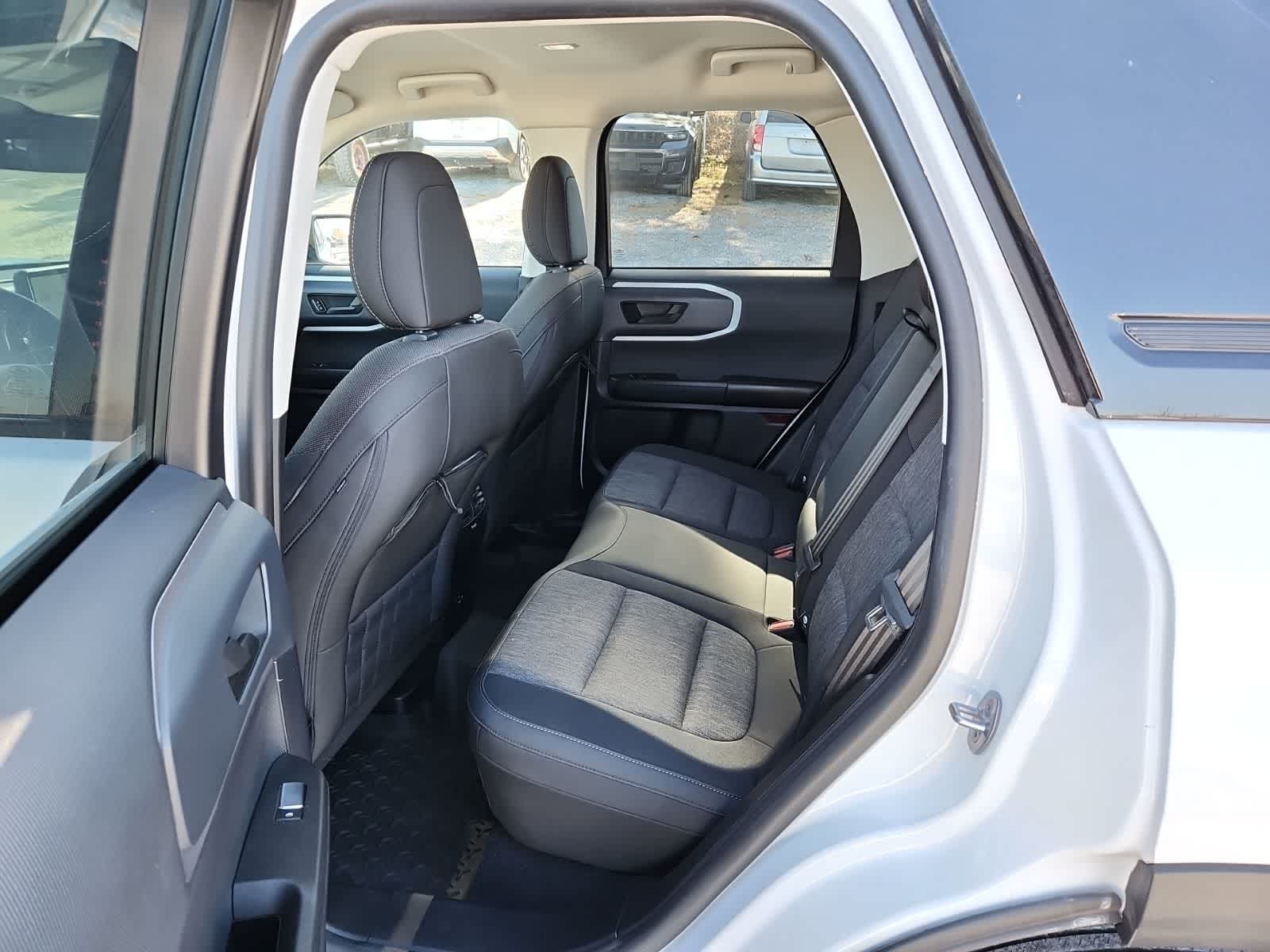 Thumbnail: 2021 Ford Bronco Sport - 26