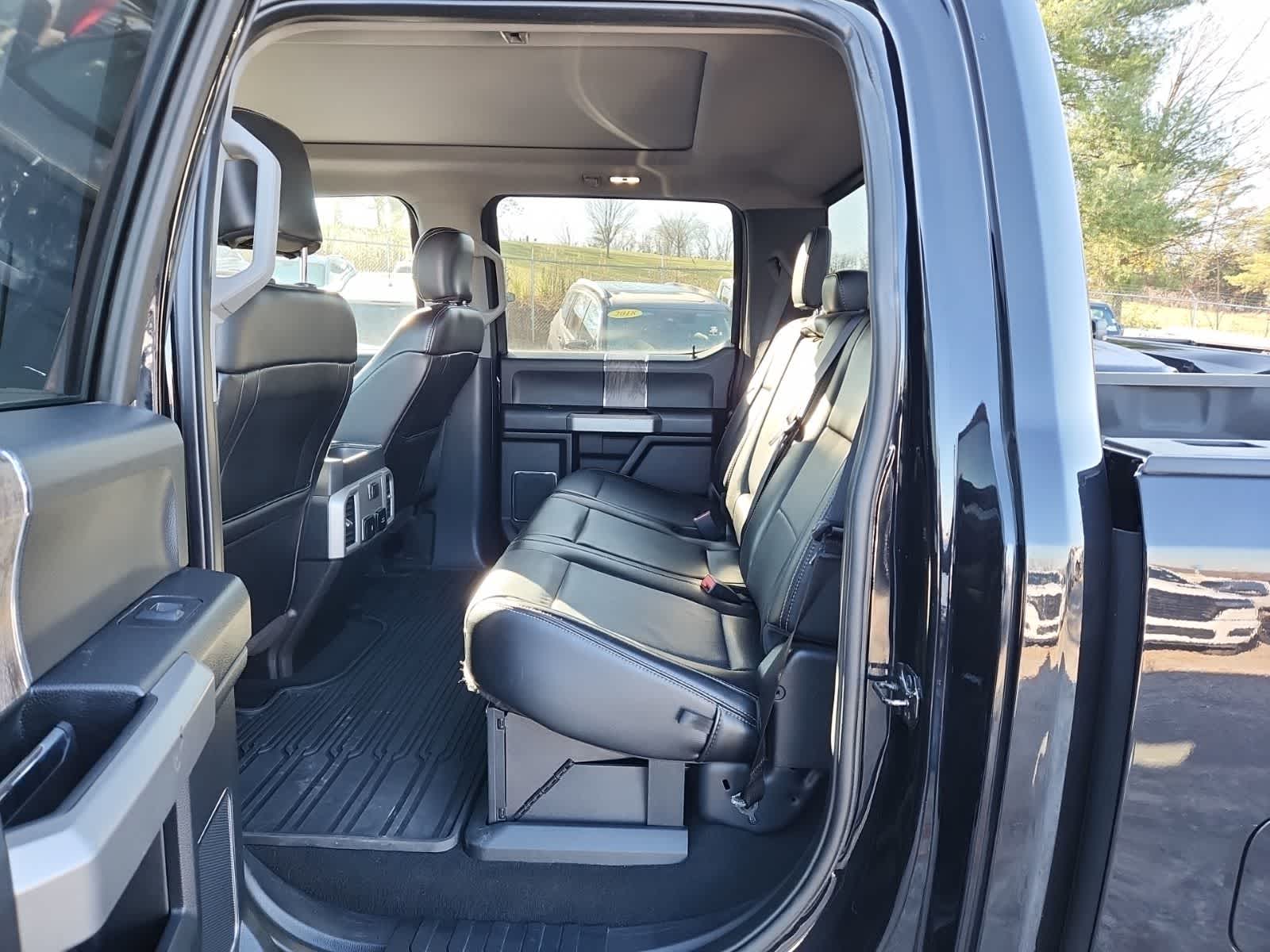 Thumbnail: 2019 Ford Econoline - 25