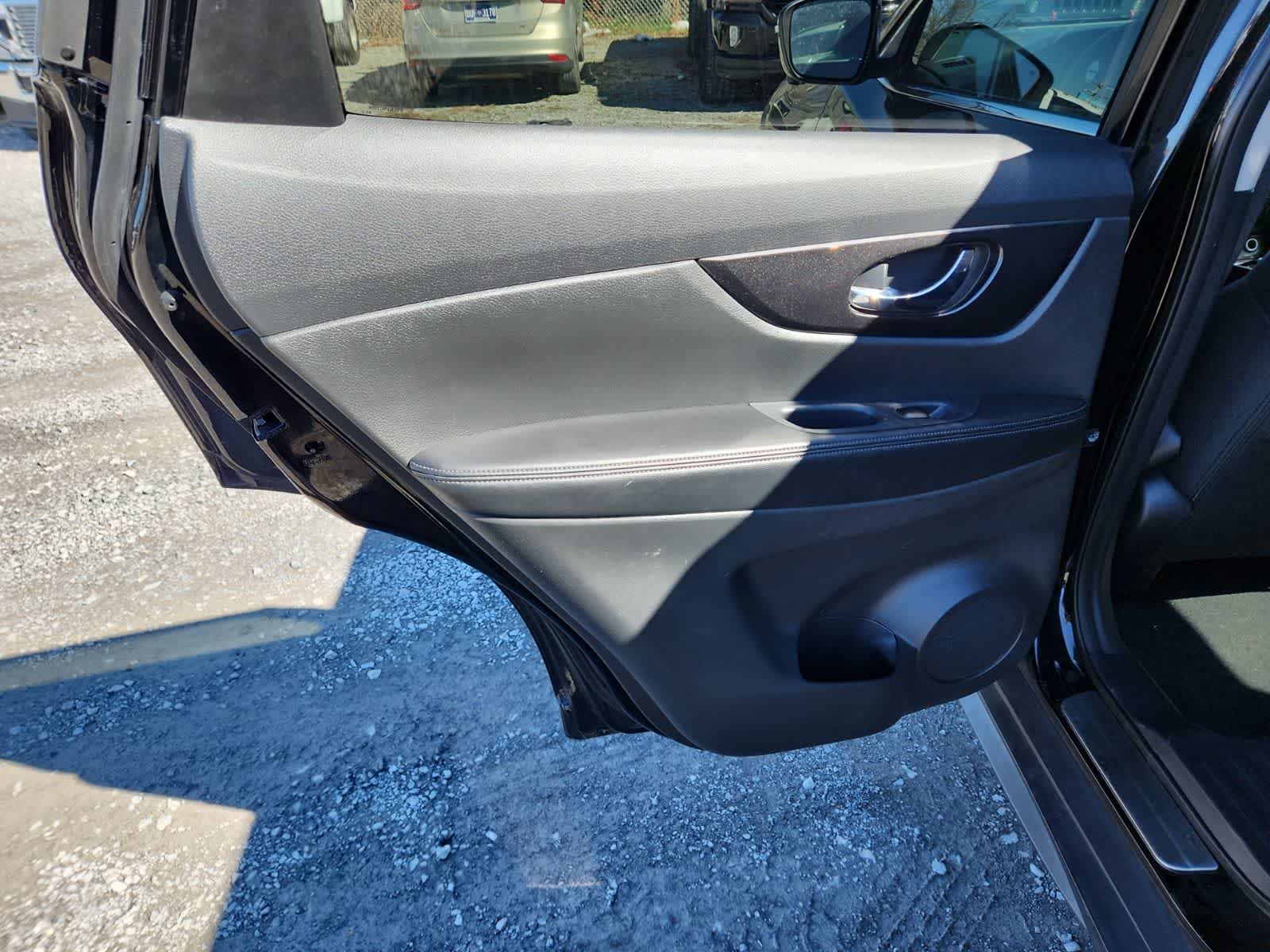 Thumbnail: 2018 Nissan Rogue - 27