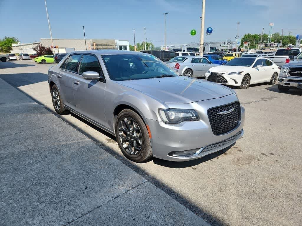 Thumbnail: 2015 Chrysler 300 - 7