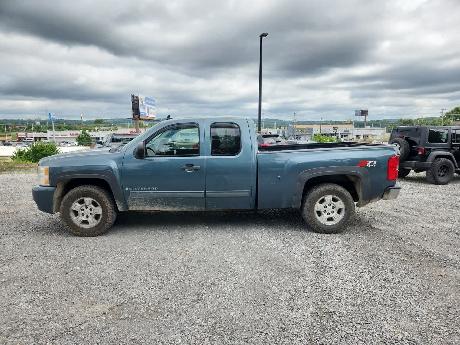 Thumbnail: 2009 Chevrolet Silverado 1500 - 2