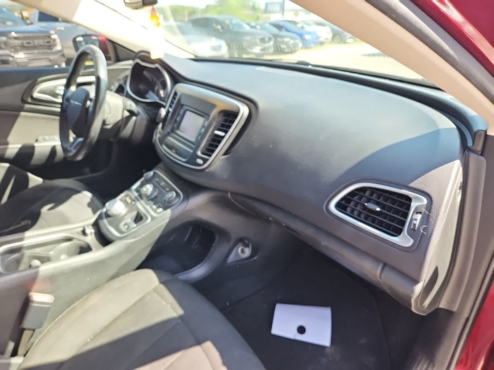 Thumbnail: 2015 Chrysler 200 - 17
