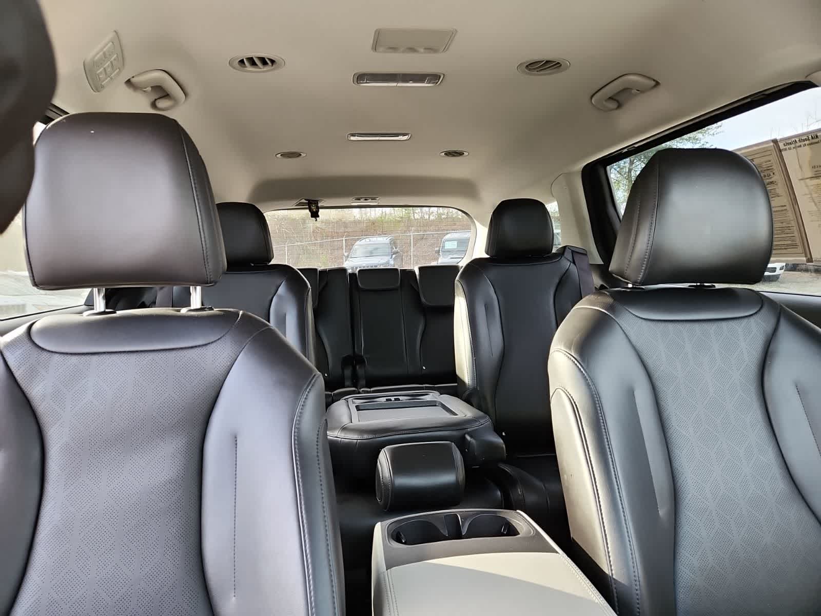 Thumbnail: 2022 Kia Carnival - 19