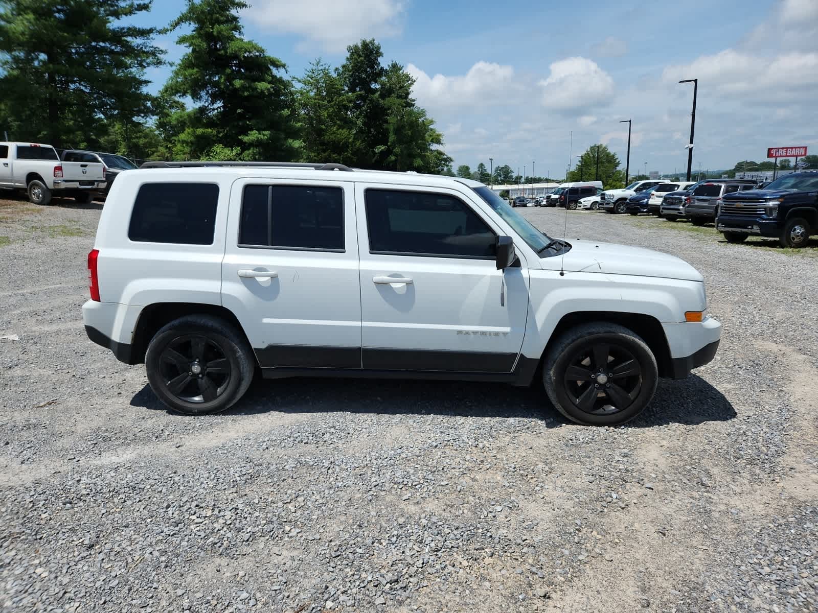 Thumbnail: 2015 Jeep Patriot - 6