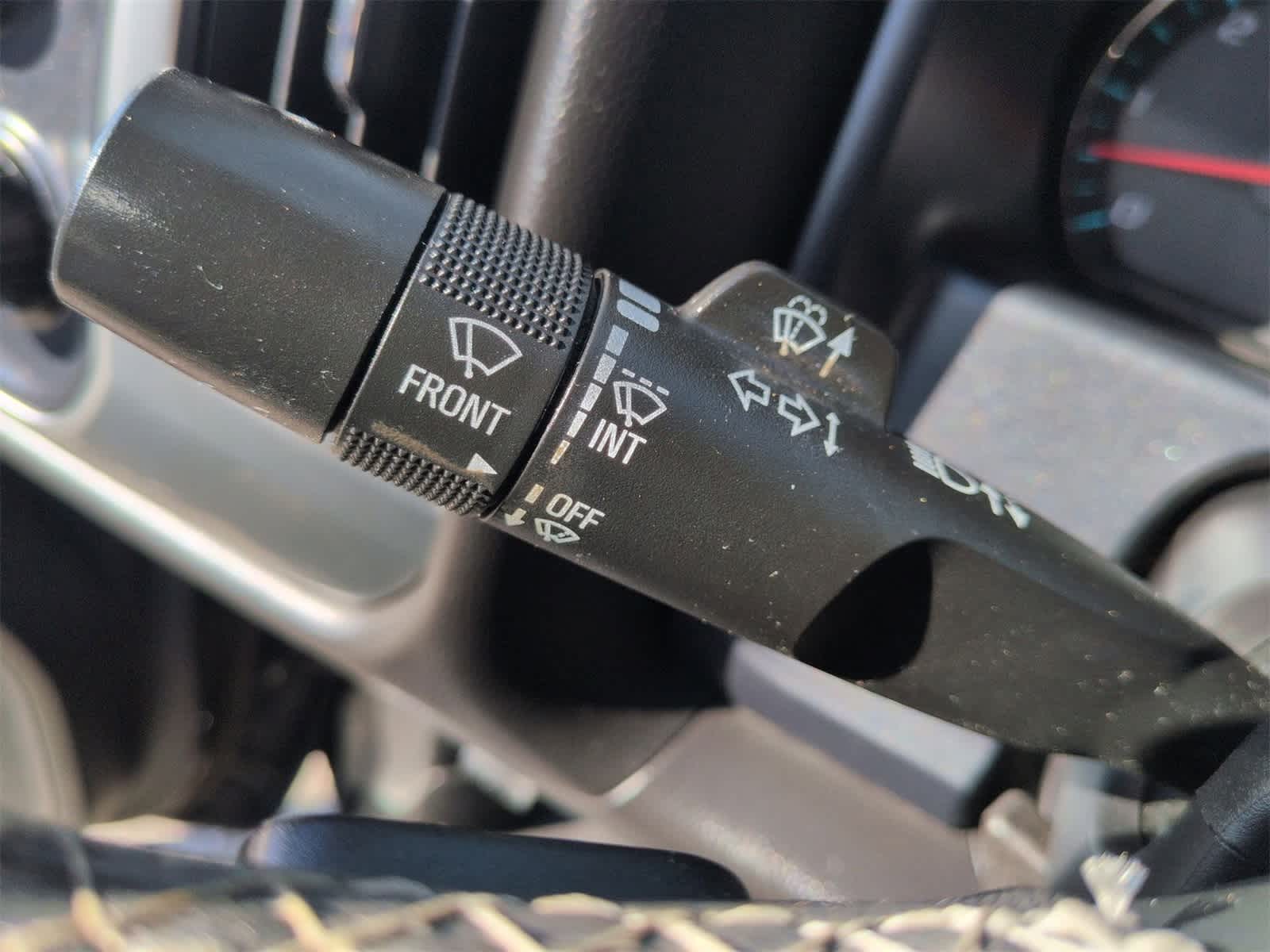 Thumbnail: 2015 Chevrolet Silverado 1500 - 22