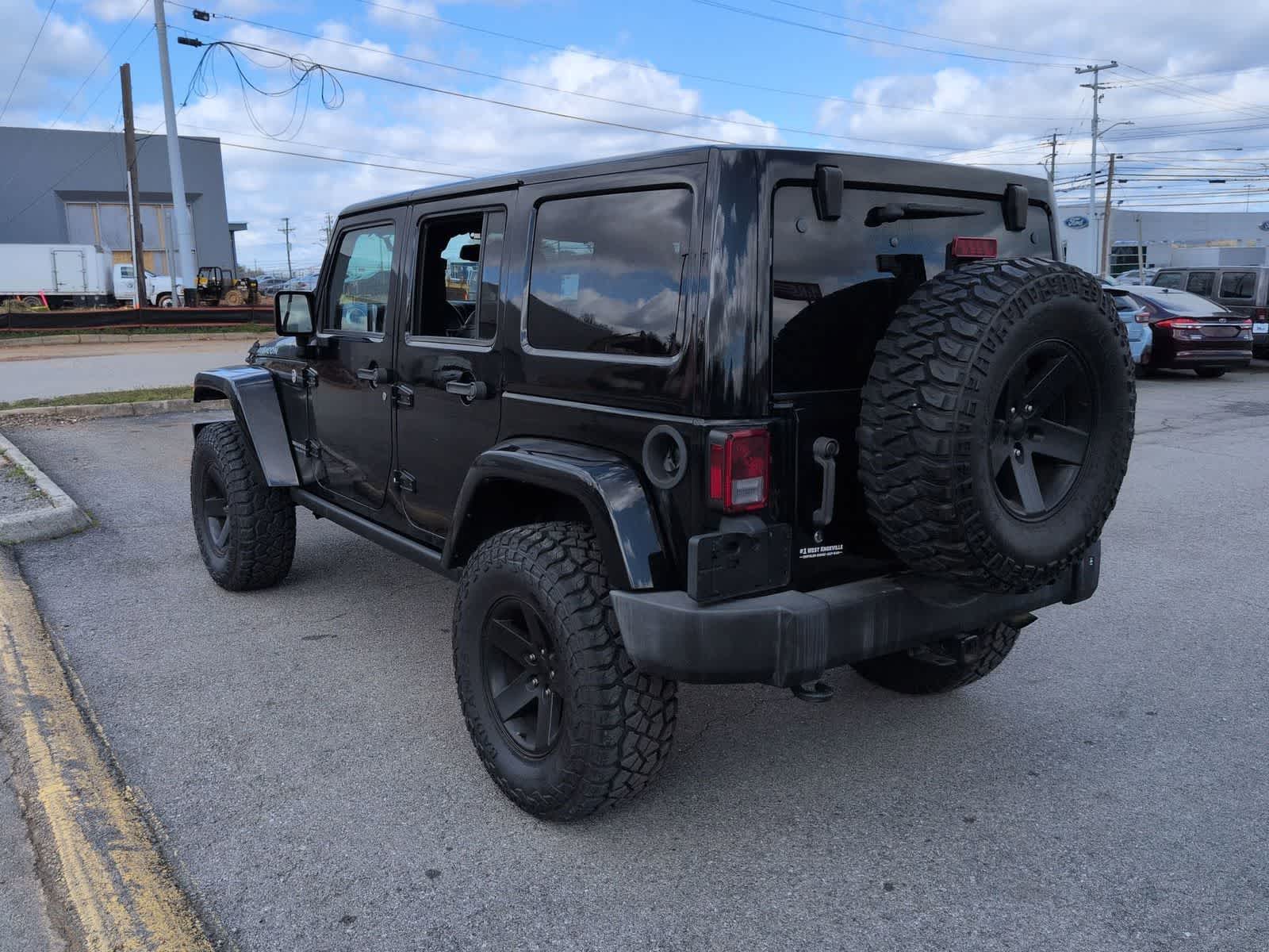 Thumbnail: 2016 Jeep Wrangler - 6