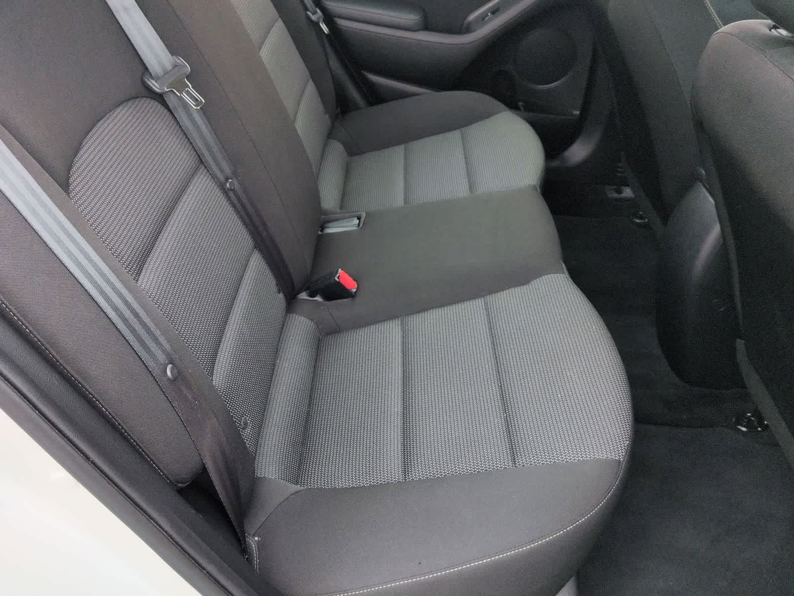 Thumbnail: 2017 Kia Forte - 18