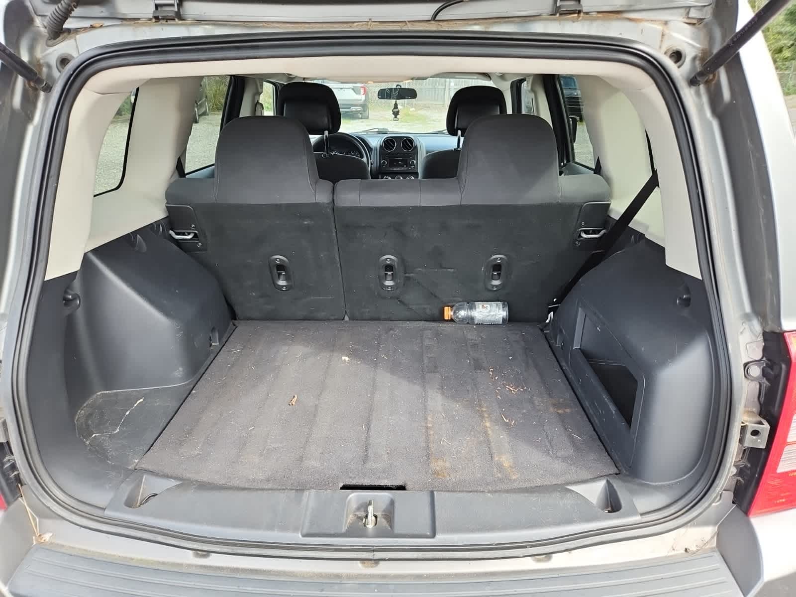Thumbnail: 2012 Jeep Patriot - 25