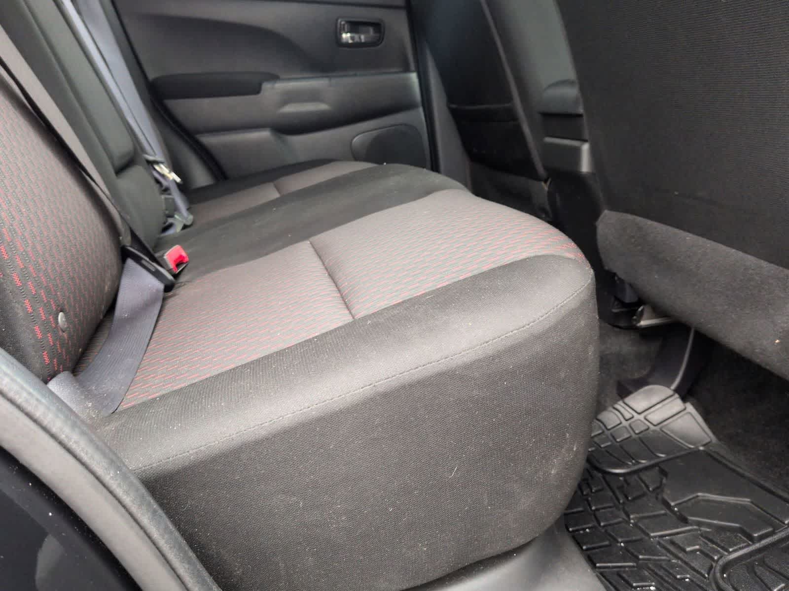 Thumbnail: 2019 Mitsubishi Outlander Sport - 18