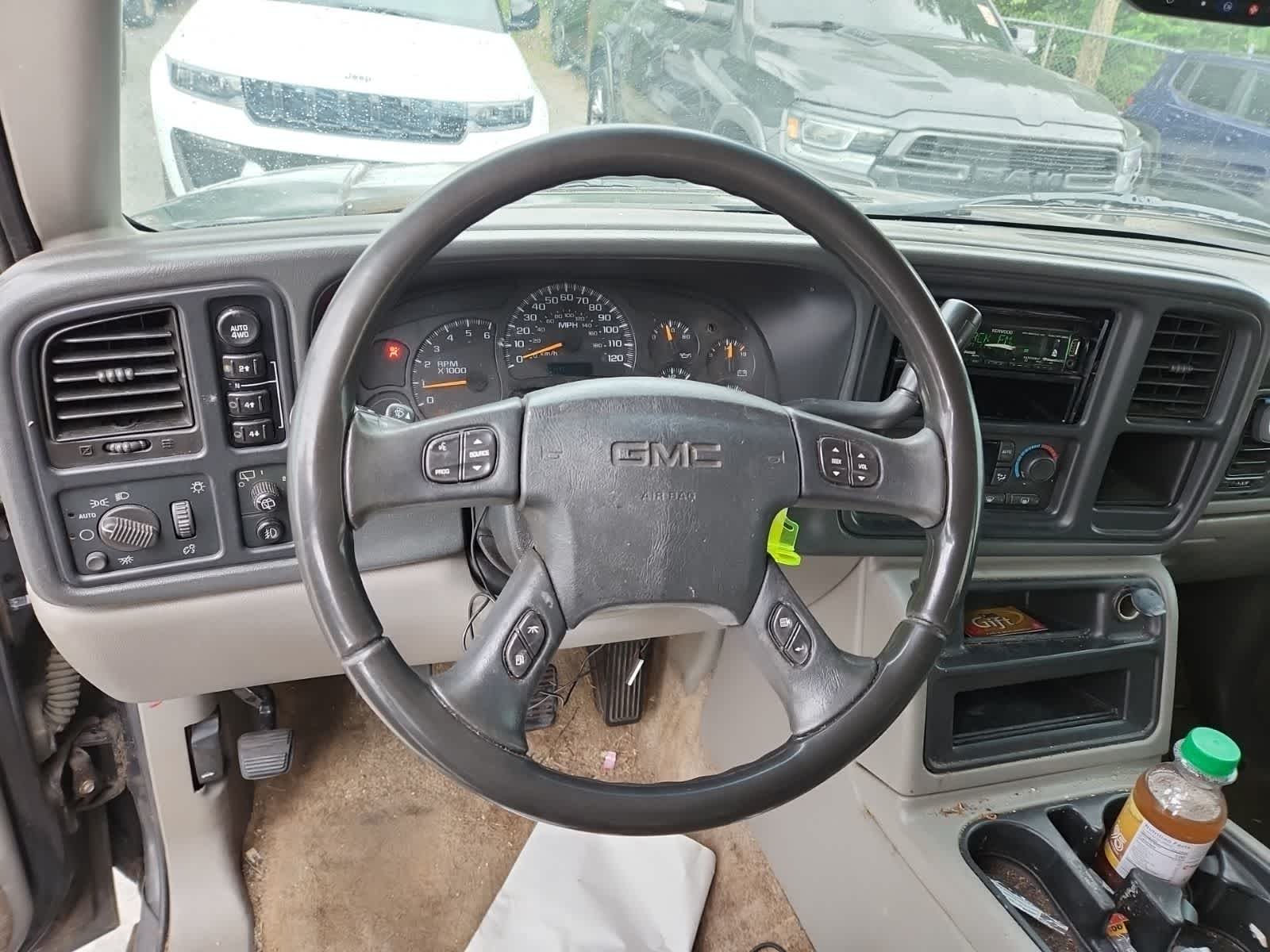 Thumbnail: 2003 GMC Yukon - 12