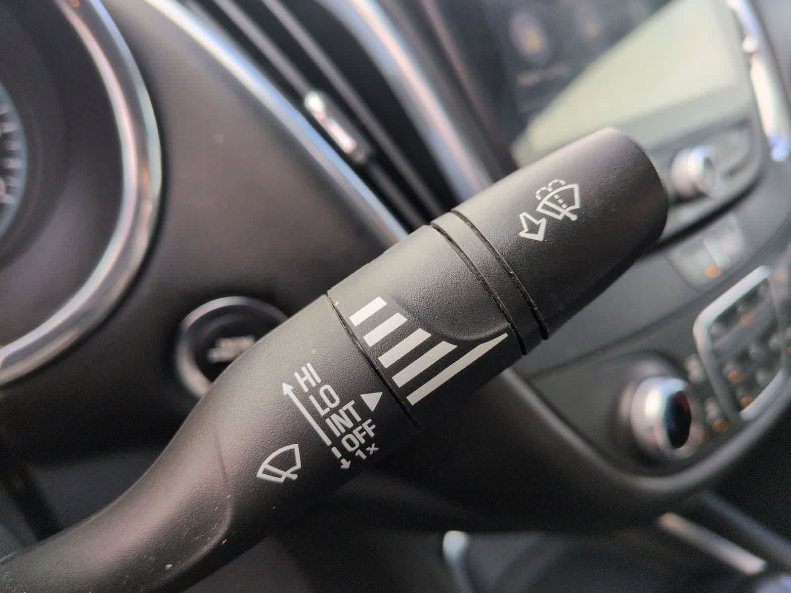 Thumbnail: 2021 Chevrolet Malibu - 35