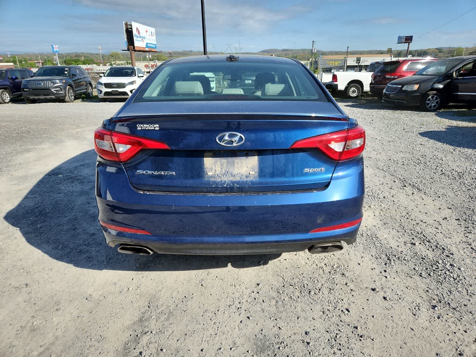 Thumbnail: 2015 Hyundai Sonata - 4