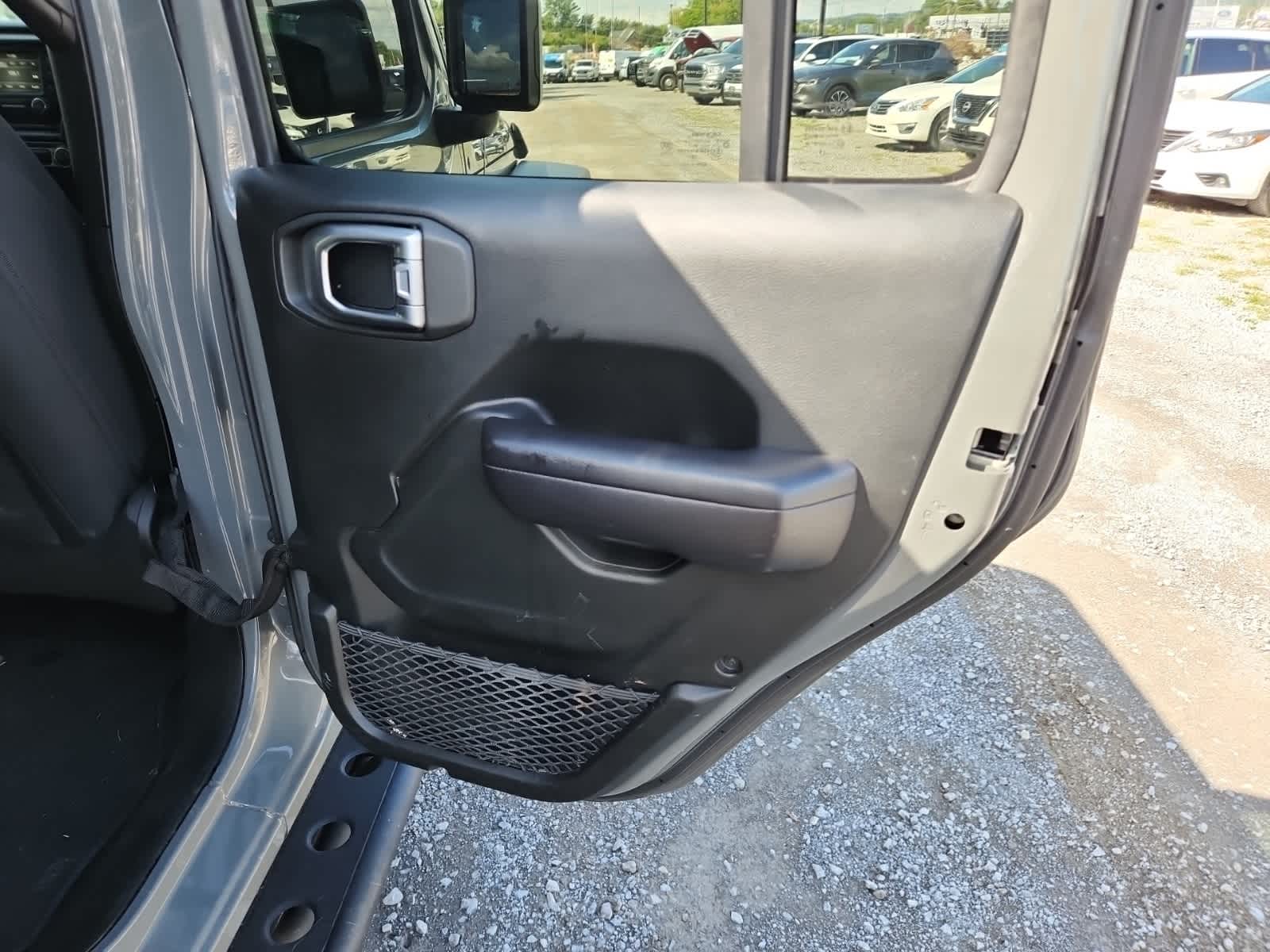 Thumbnail: 2018 Jeep Wrangler - 24