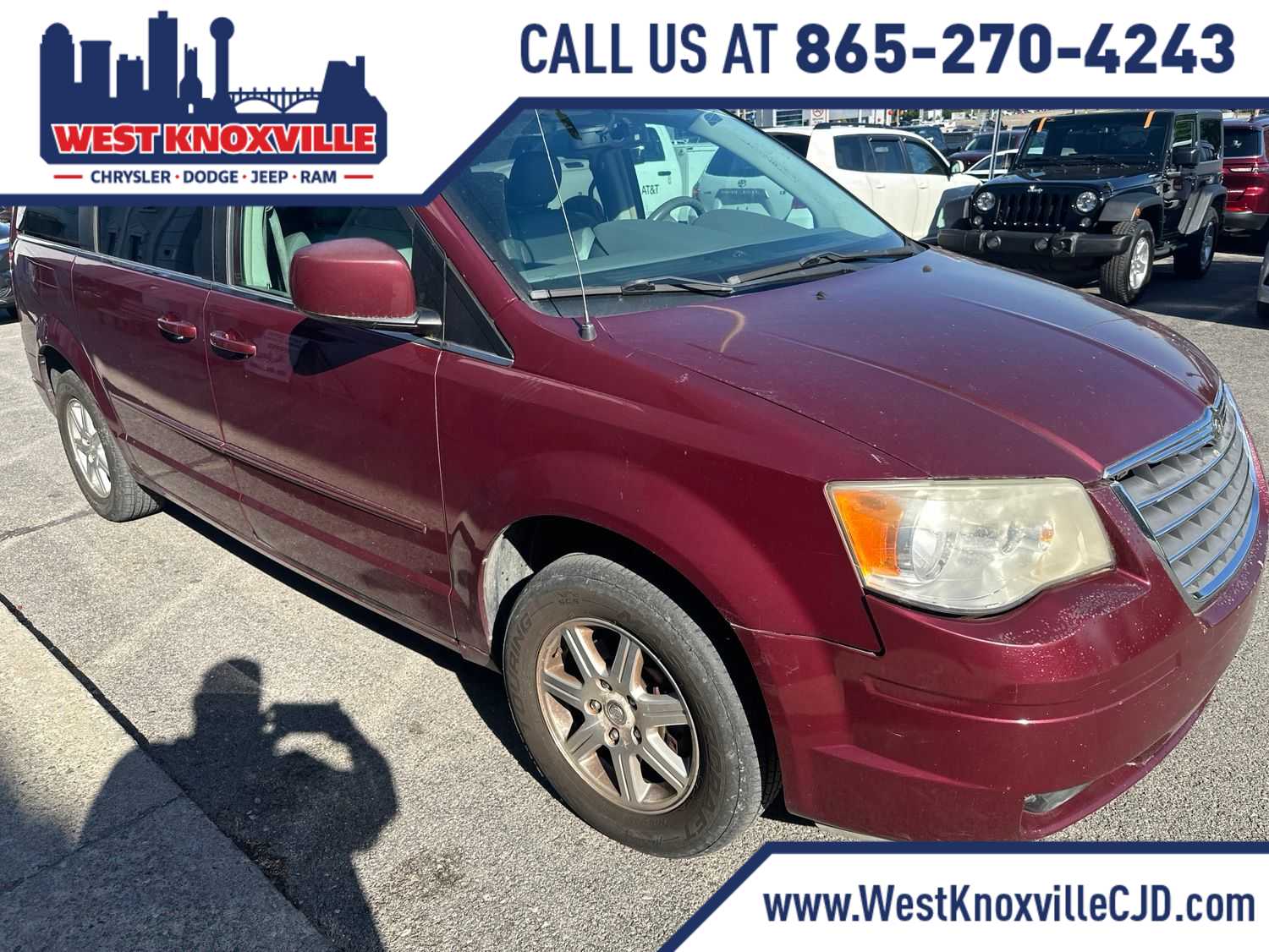 2008 Chrysler Town & Country Touring -
                  Knoxville, TN