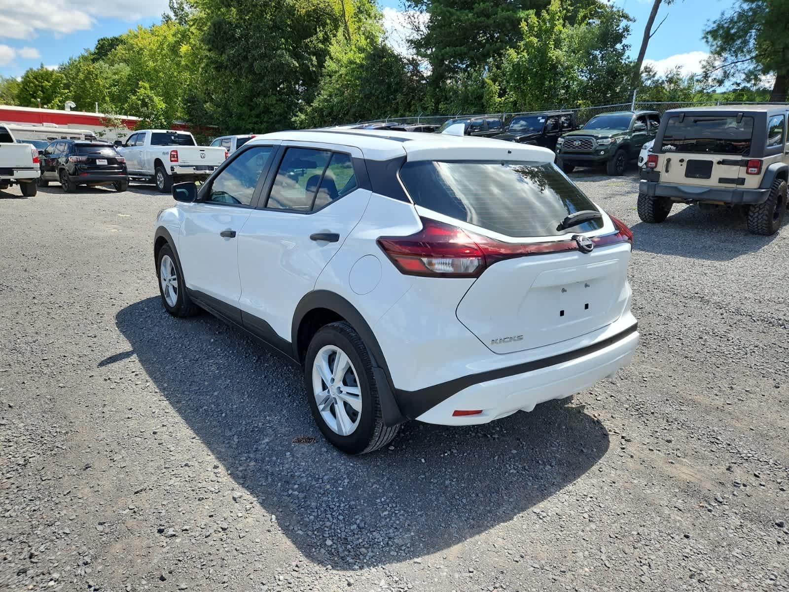 Thumbnail: 2025 Nissan Kicks - 3