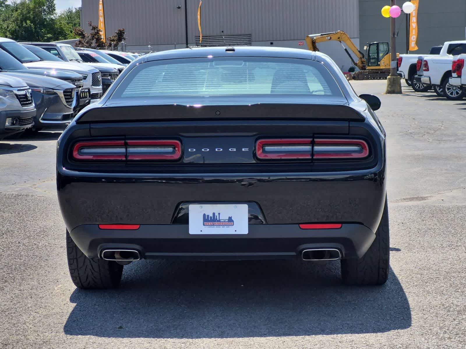 Thumbnail: 2019 Dodge Challenger - 5