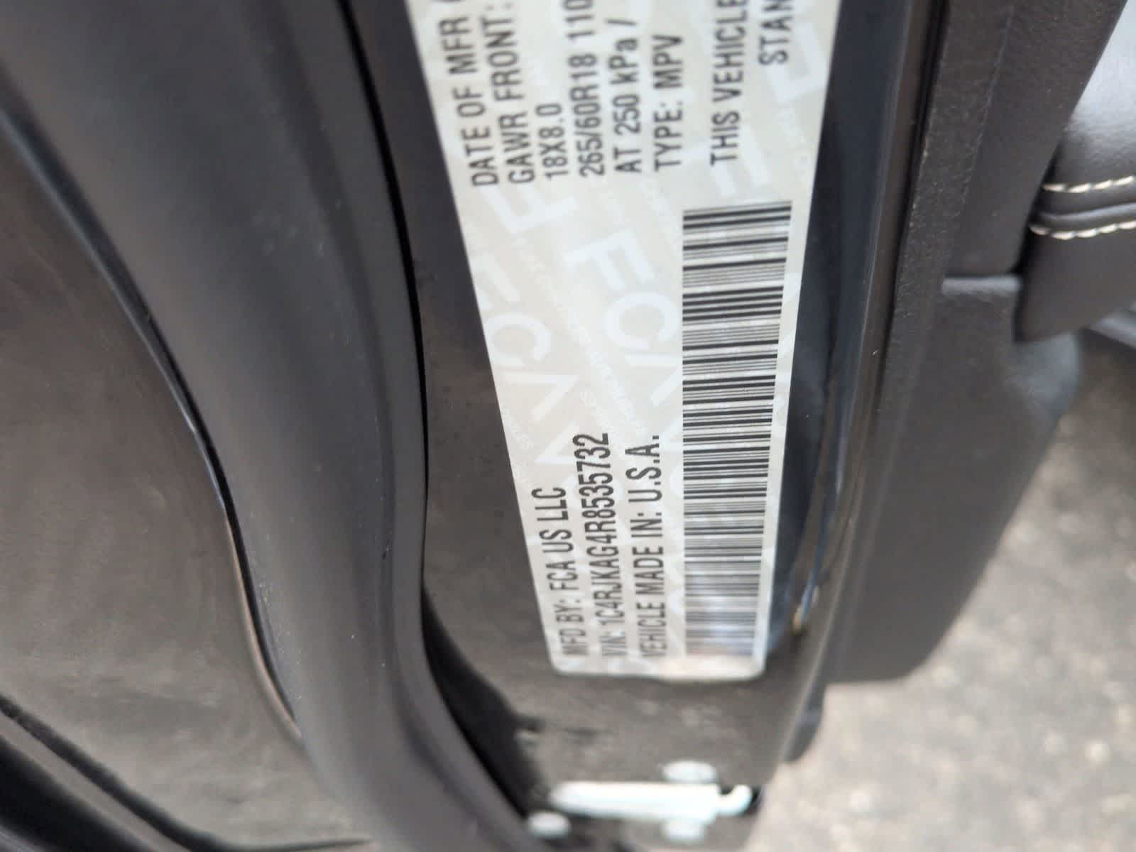 Thumbnail: 2024 Jeep Grand Cherokee L - 32