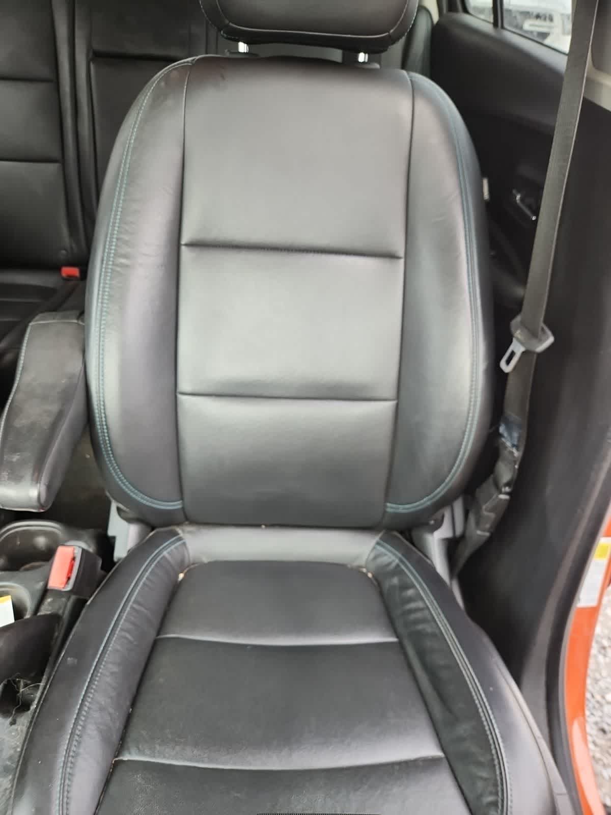 Thumbnail: 2015 Chevrolet Trax - 14