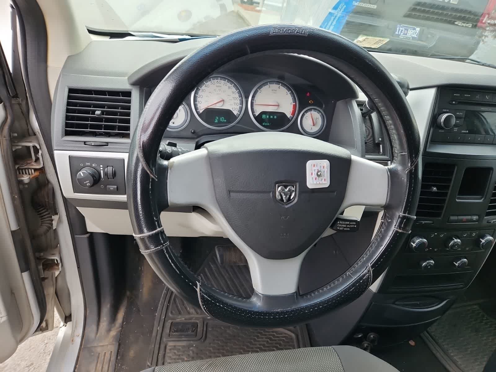 Thumbnail: 2009 Dodge Grand Caravan - 12