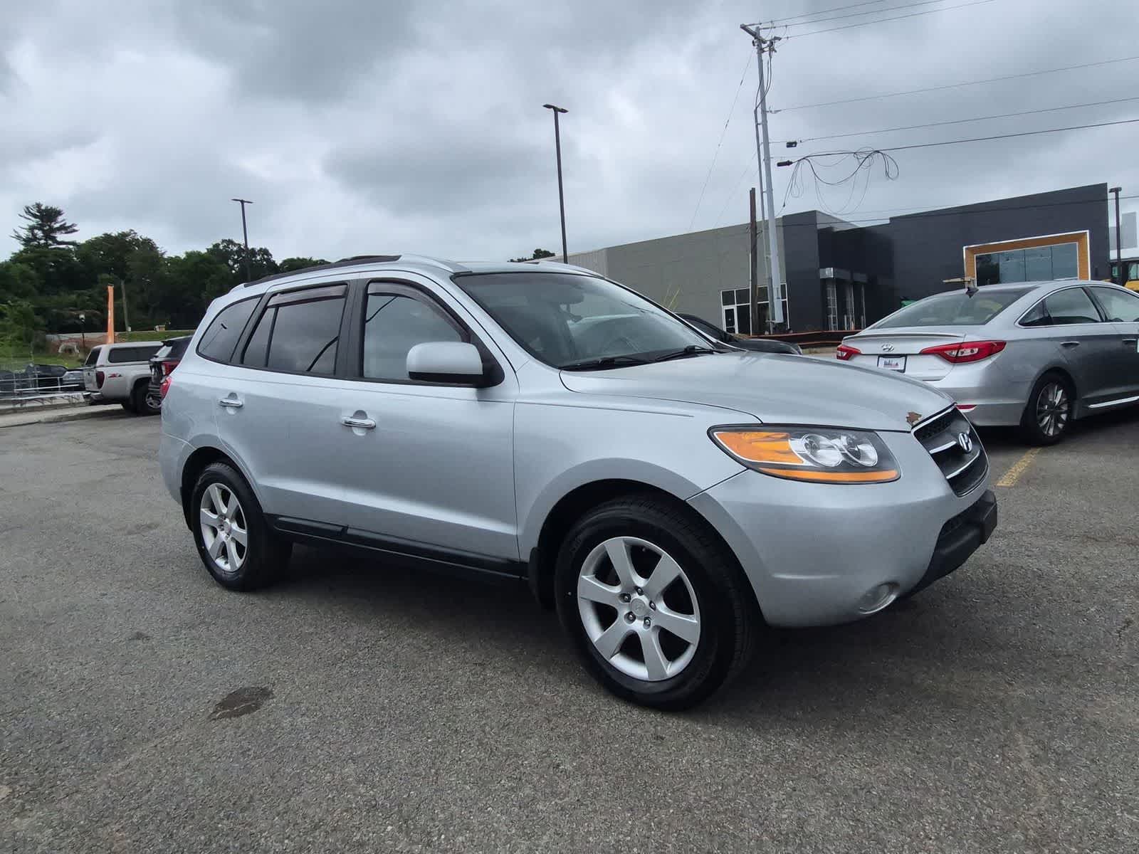 Thumbnail: 2009 Hyundai Santa Fe - 2