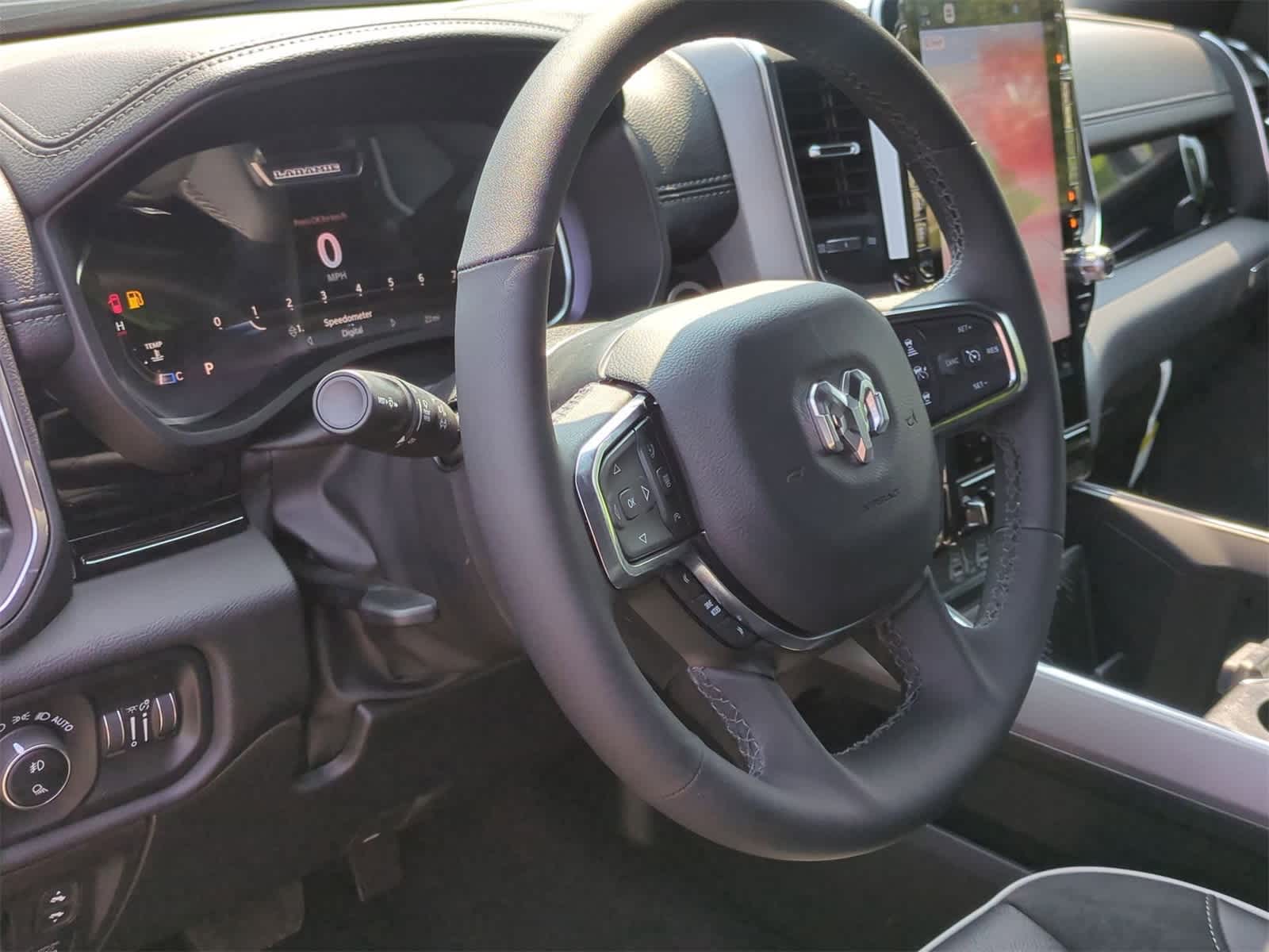 Thumbnail: 2025 RAM 1500 - 10